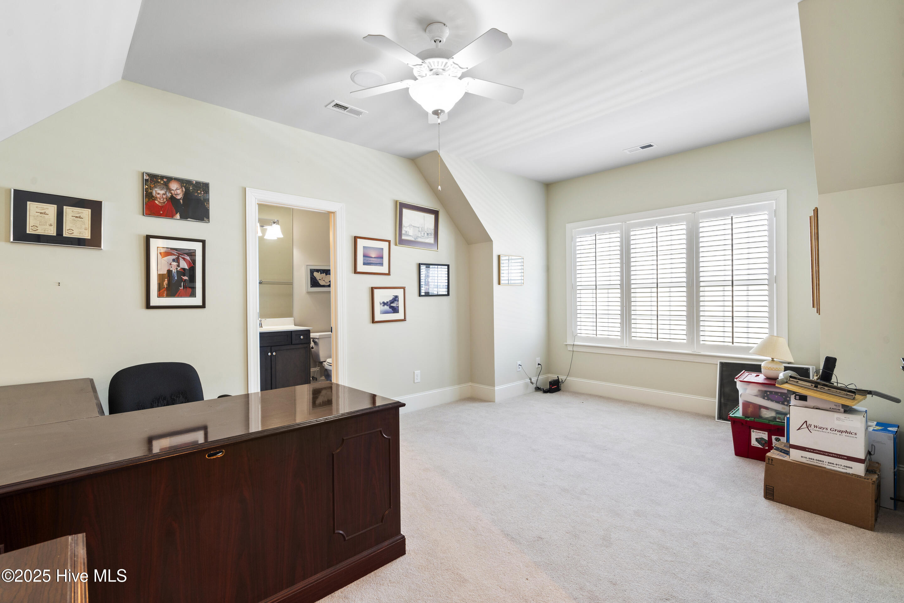 Wilmington, North Carolina, 28403, United States, 4 Bedrooms Bedrooms, ,3 BathroomsBathrooms,Residential,For Sale,1849696