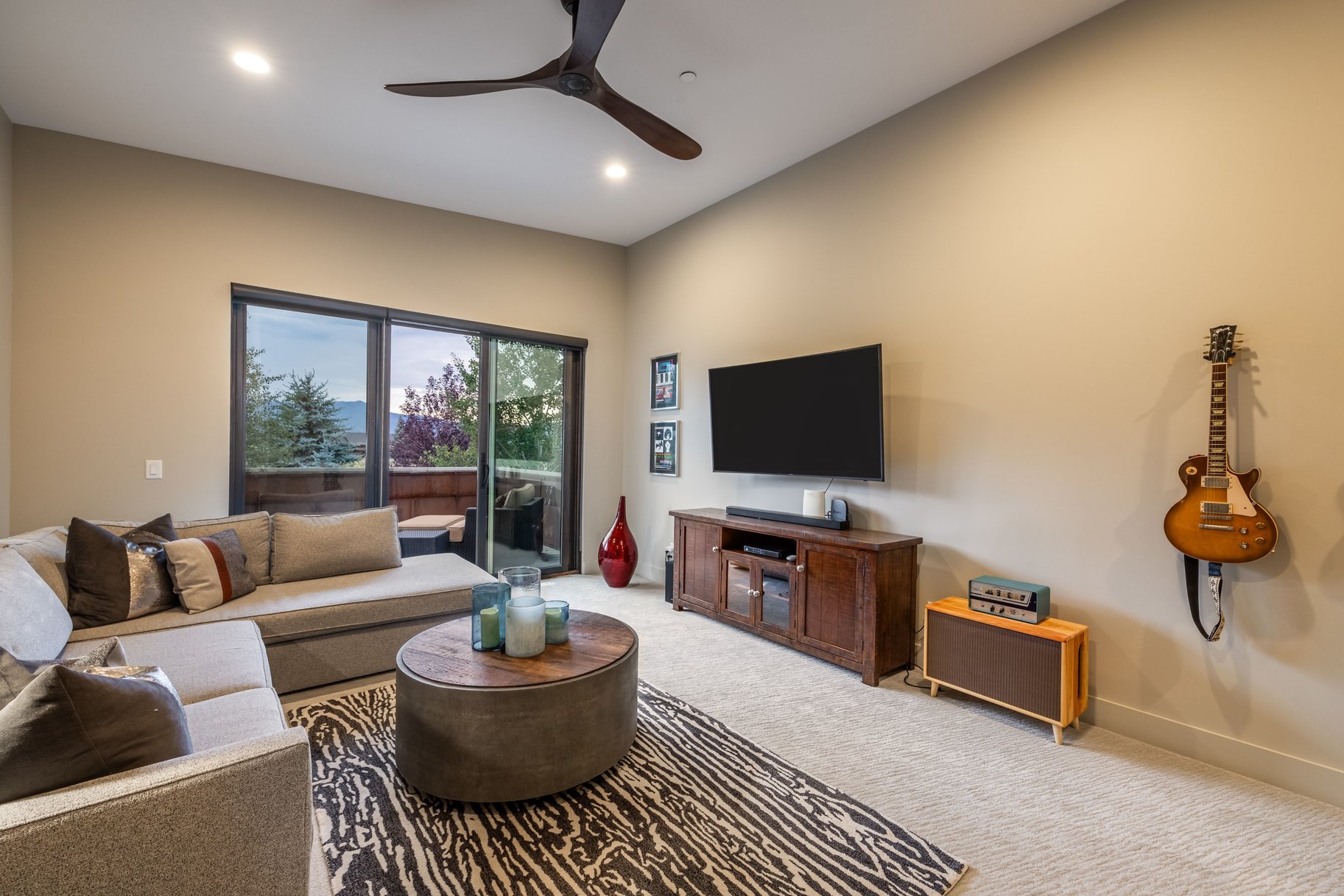  Contemporary Promontory Home with Exceptional Indoor-Outdoor Living - 物件實景