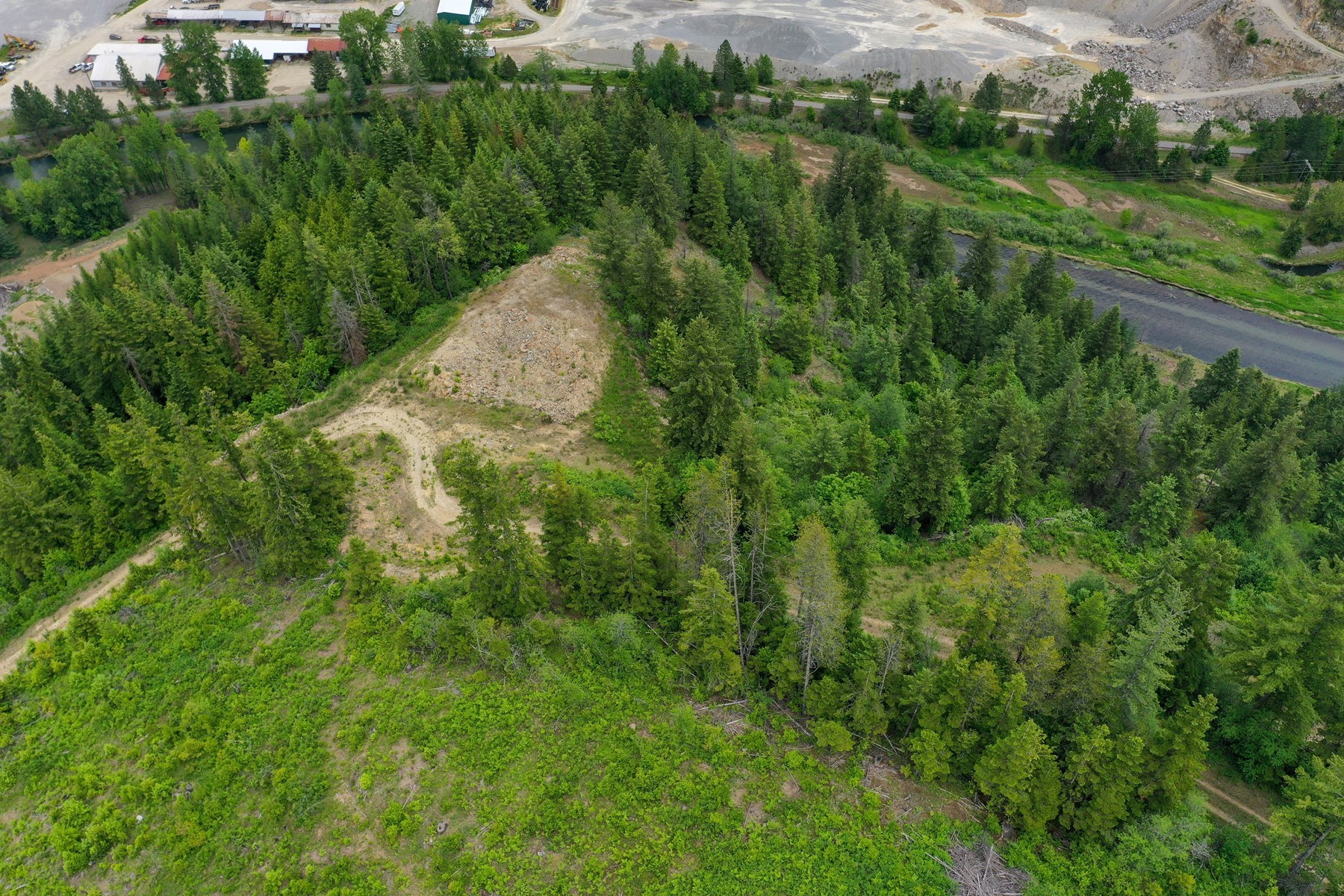  Southfork River Property - 物件實景