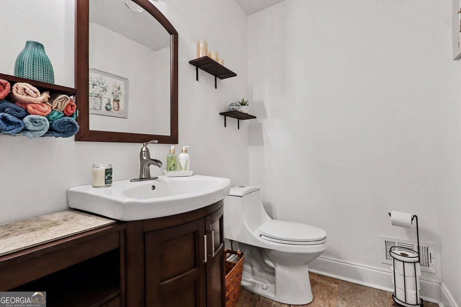 Fayetteville, Georgia, 30214, United States, 6 Bedrooms Bedrooms, ,6 BathroomsBathrooms,Residential,For Sale,2010124