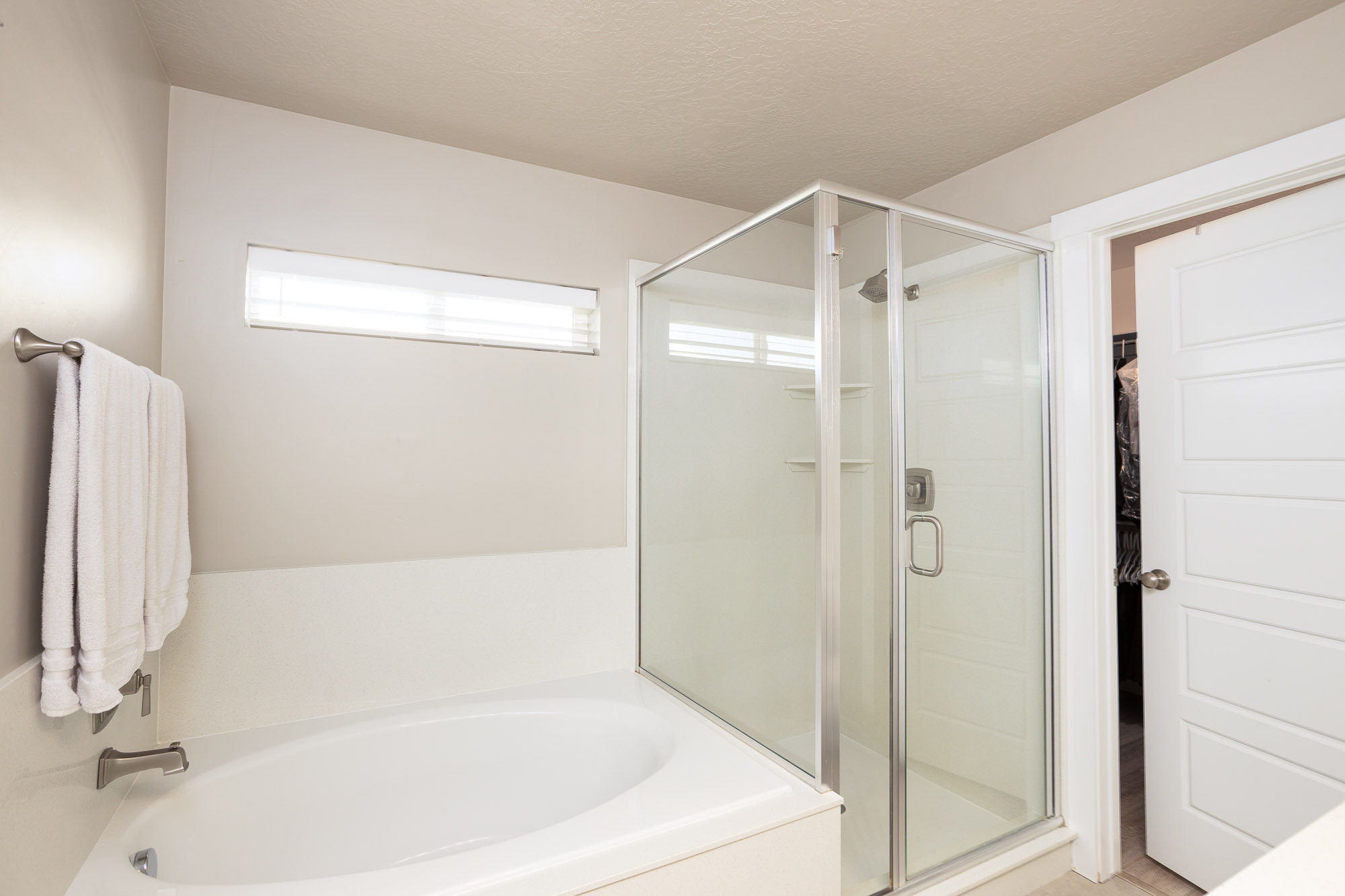 Provo, Utah, 84601, United States, 4 Bedrooms Bedrooms, ,3 BathroomsBathrooms,Residential,For Sale,1978881