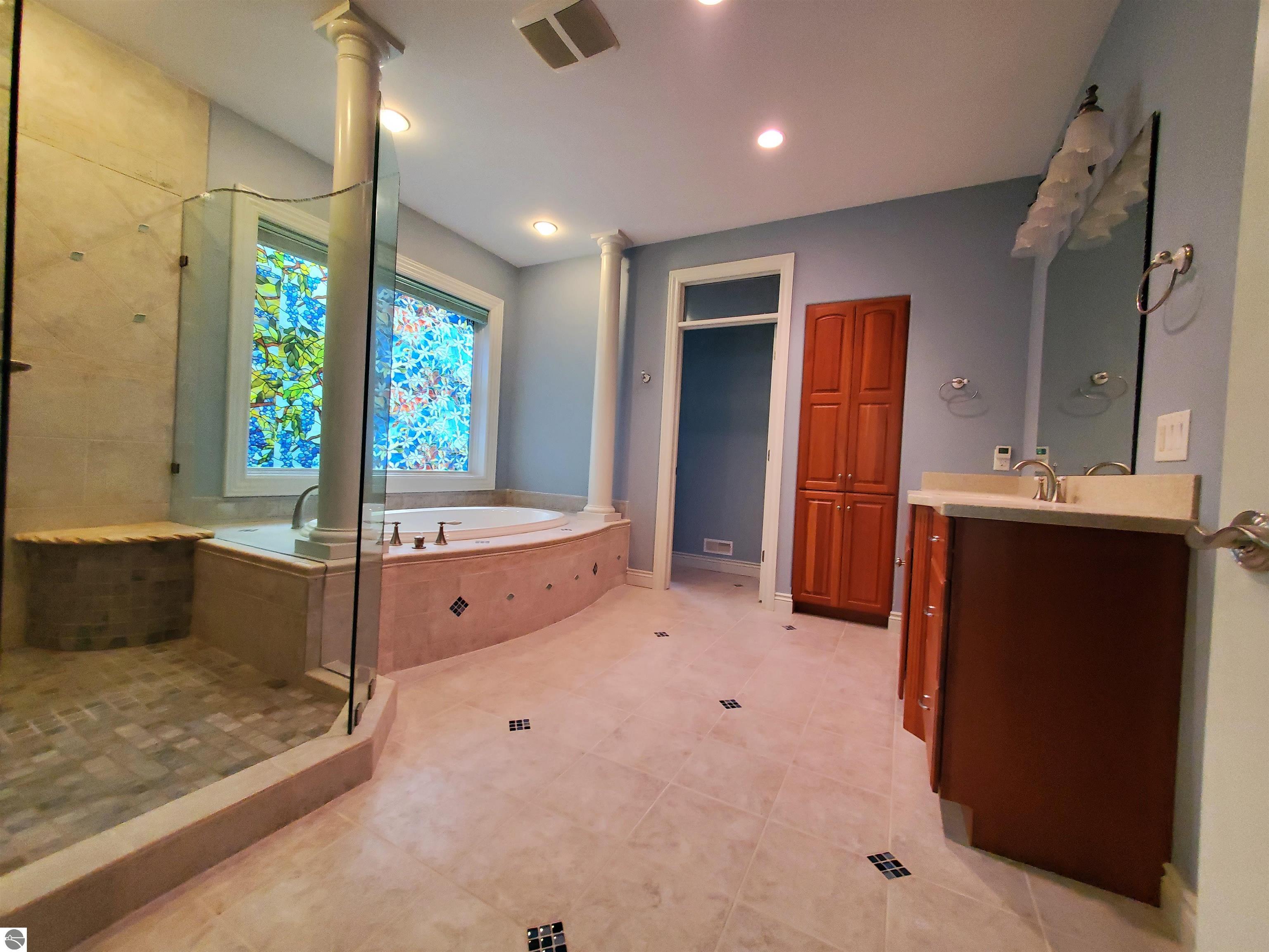 Traverse City, Michigan, 49685, United States, 3 Bedrooms Bedrooms, ,3 BathroomsBathrooms,Residential,For Sale,1940396