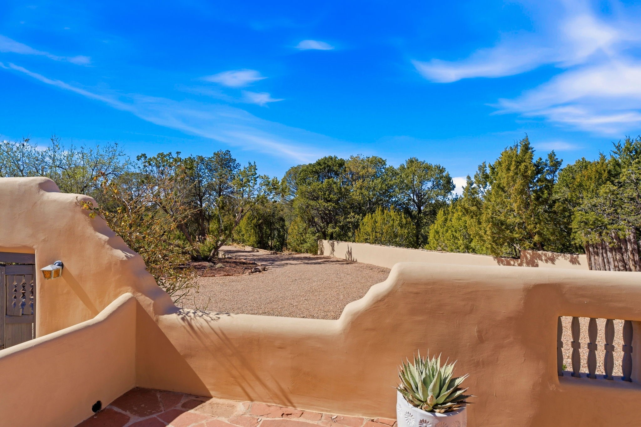  3881 Old Santa Fe Trail - 物件實景
