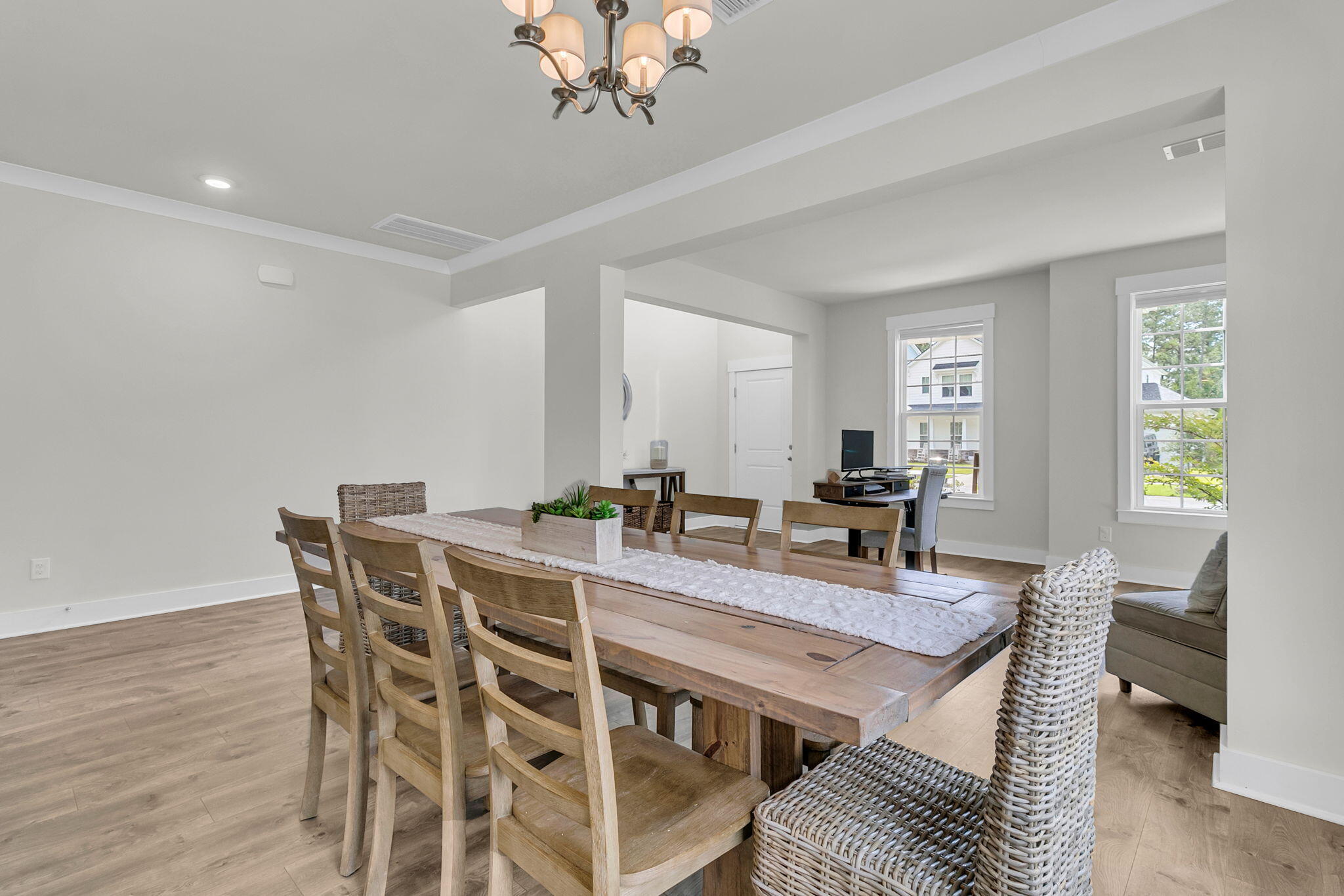 Summerville, South Carolina, 29486, United States, 4 Bedrooms Bedrooms, ,4 BathroomsBathrooms,Residential,For Sale,1974622