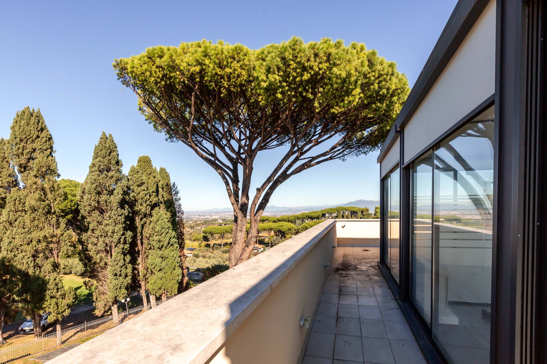 Grottaferrata, Roma, 00046, IT, 4 Bedrooms Bedrooms, ,2 BathroomsBathrooms,Residential,For Sale,1989453