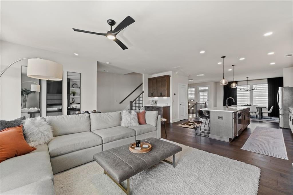 Cumming, Georgia, 30041, United States, 3 Bedrooms Bedrooms, ,4 BathroomsBathrooms,Residential,For Sale,1991085