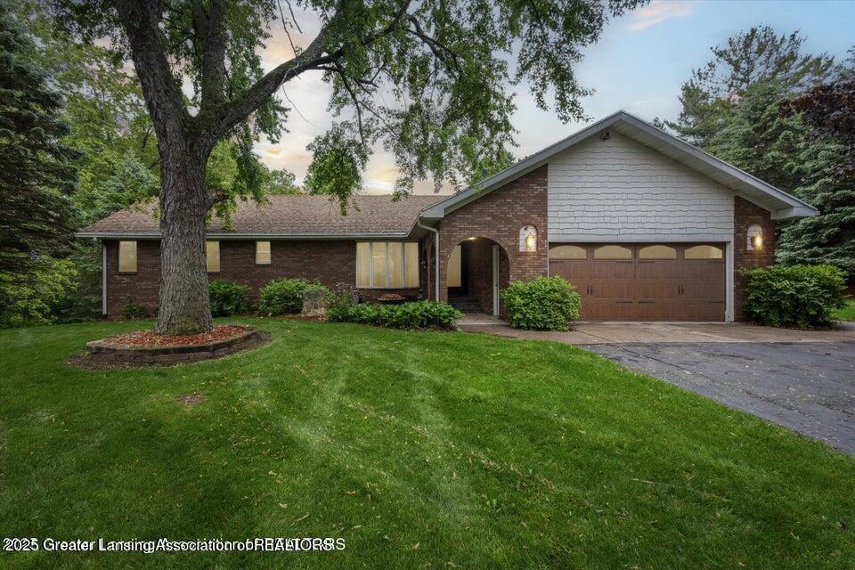 DeWitt, Michigan, 48820, United States, 4 Bedrooms Bedrooms, ,4 BathroomsBathrooms,Residential,For Sale,1911452
