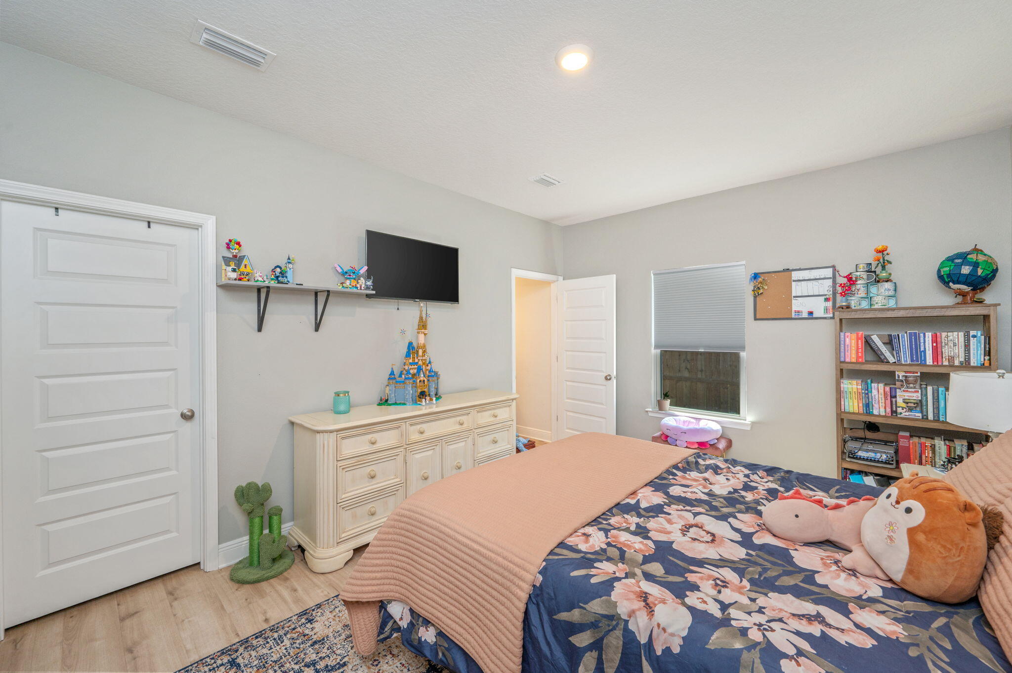 Freeport, Florida, 32439, United States, 4 Bedrooms Bedrooms, ,3 BathroomsBathrooms,Residential,For Sale,1926490