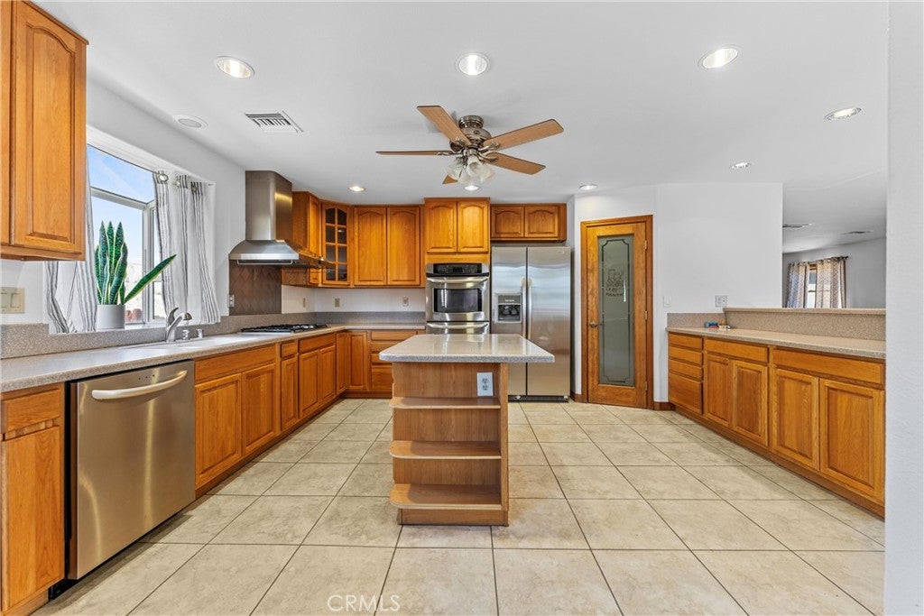 Pearblossom, California, 93553, United States, 3 Bedrooms Bedrooms, ,3 BathroomsBathrooms,Residential,For Sale,1941066