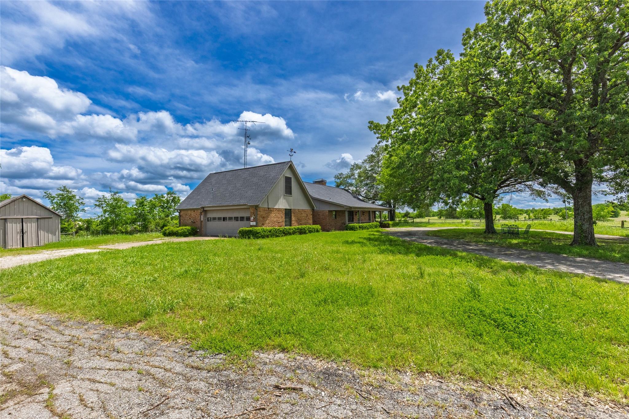 Campbell, Texas, 75422, United States, 3 Bedrooms Bedrooms, ,2 BathroomsBathrooms,Residential,For Sale,2048181