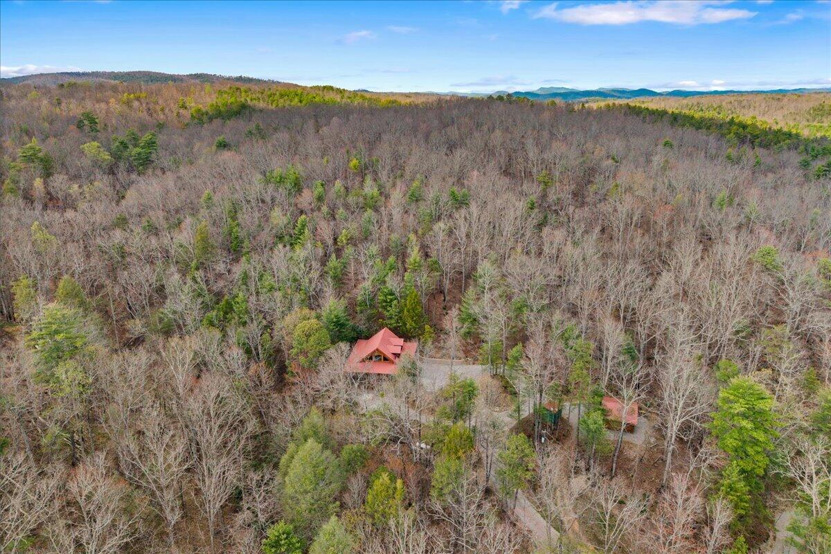 Tellico Plains, Tennessee, 37385, United States, 3 Bedrooms Bedrooms, ,3 BathroomsBathrooms,Residential,For Sale,2034978