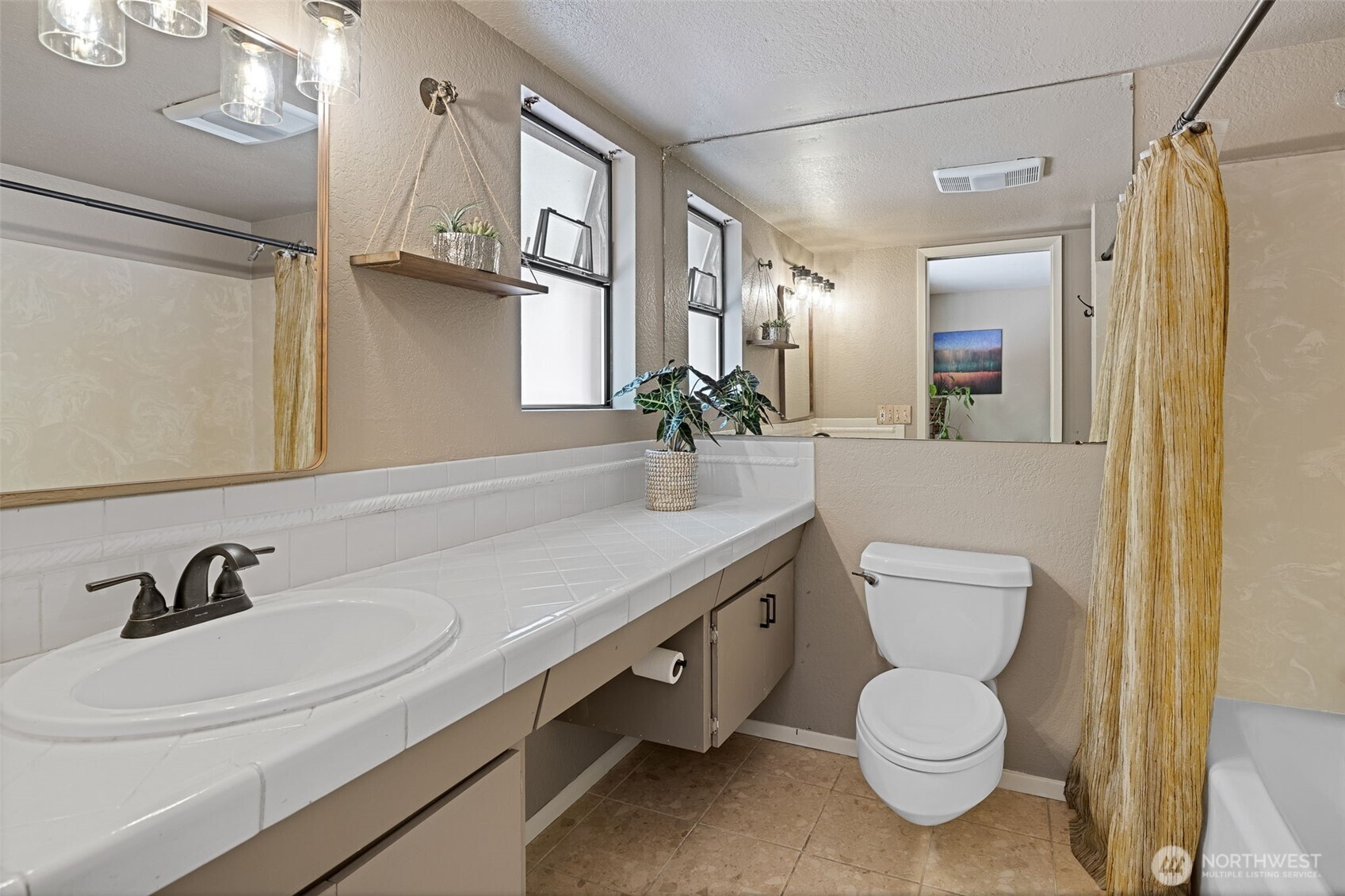 Seattle, Washington, 98117, United States, 4 Bedrooms Bedrooms, ,2 BathroomsBathrooms,Residential,For Sale,1846513