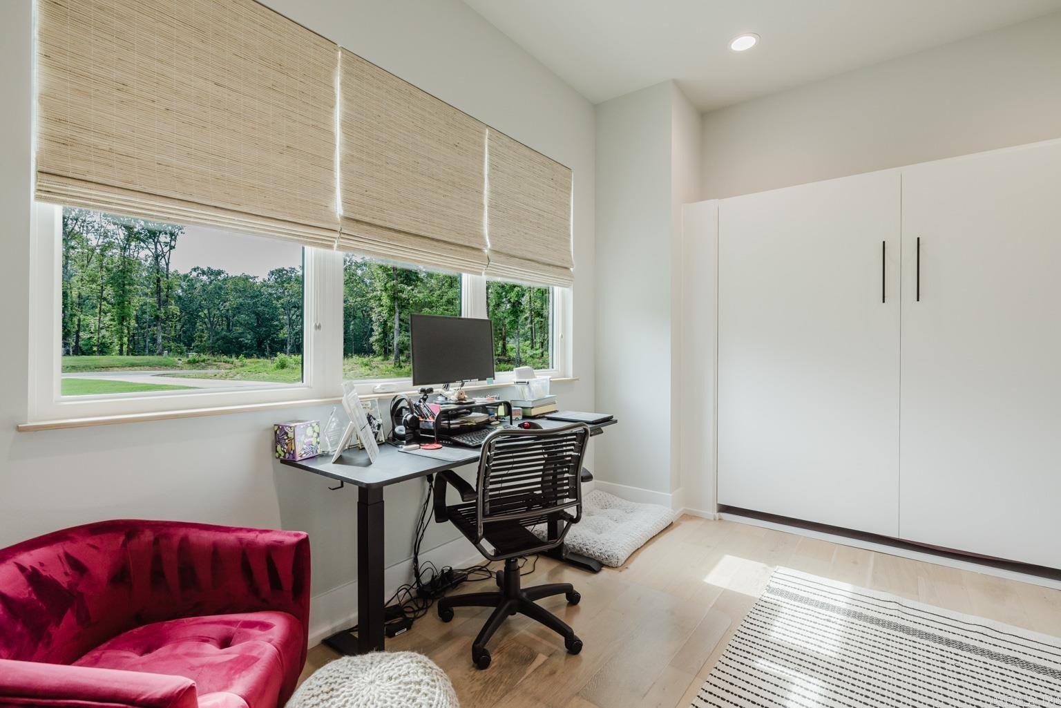 Benton, Arkansas, 72019, United States, 5 Bedrooms Bedrooms, ,3 BathroomsBathrooms,Residential,For Sale,1977708