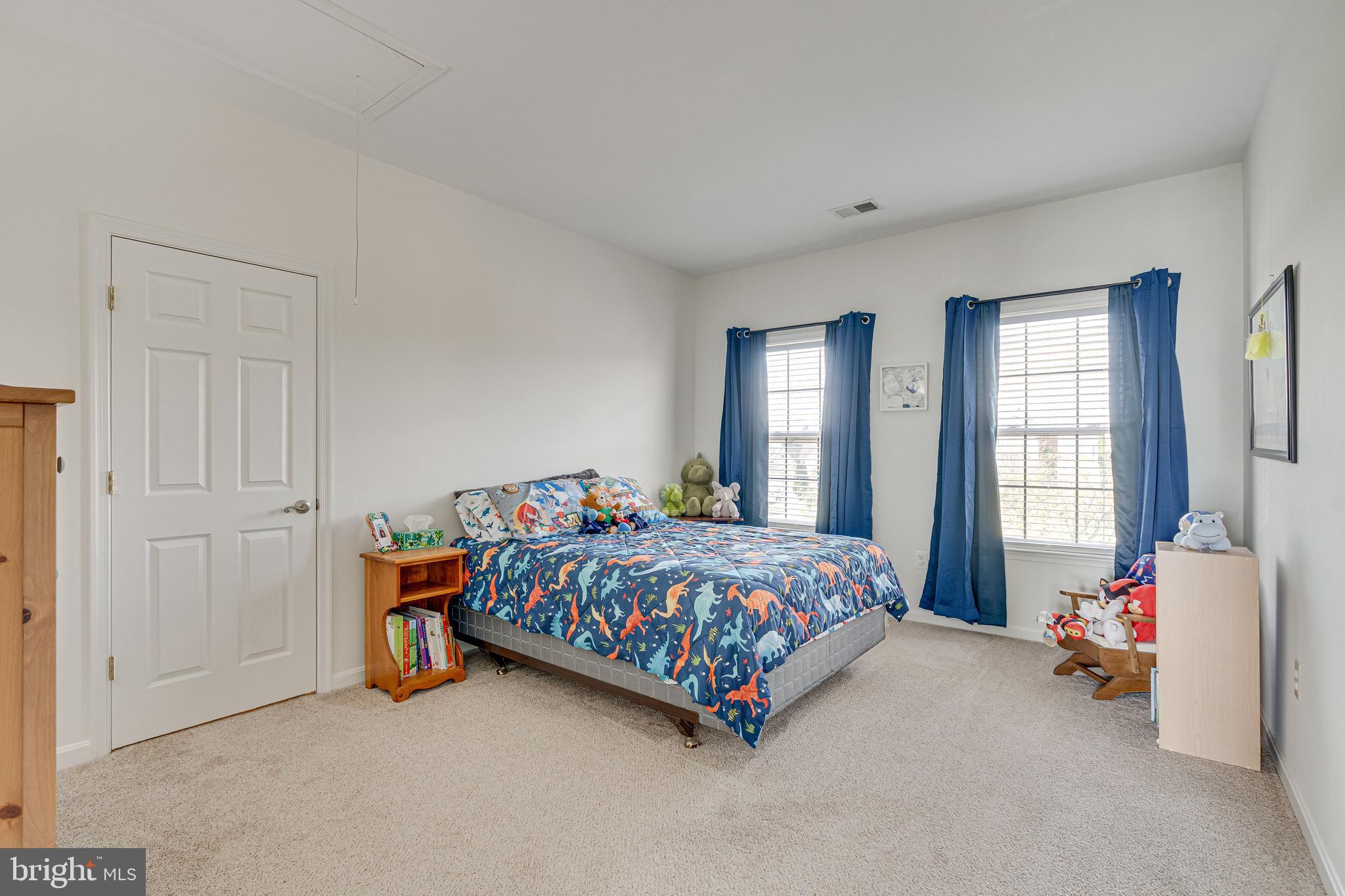 Bealeton, Virginia, 22712, United States, 4 Bedrooms Bedrooms, ,3 BathroomsBathrooms,Residential,For Sale,1986085