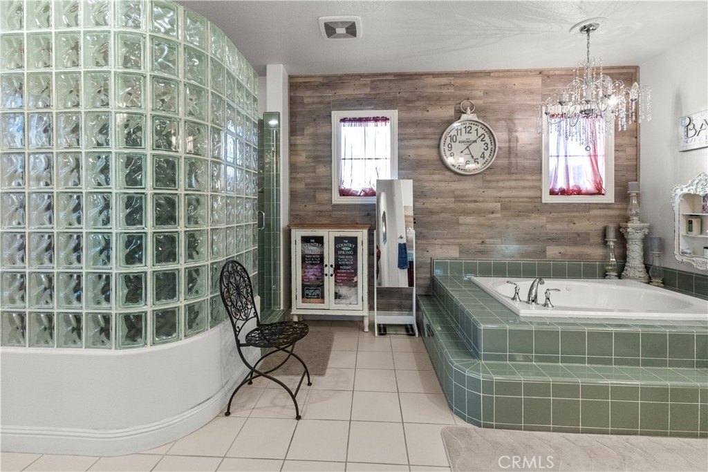 Highland, California, 92346, United States, 5 Bedrooms Bedrooms, ,5 BathroomsBathrooms,Residential,For Sale,1982875