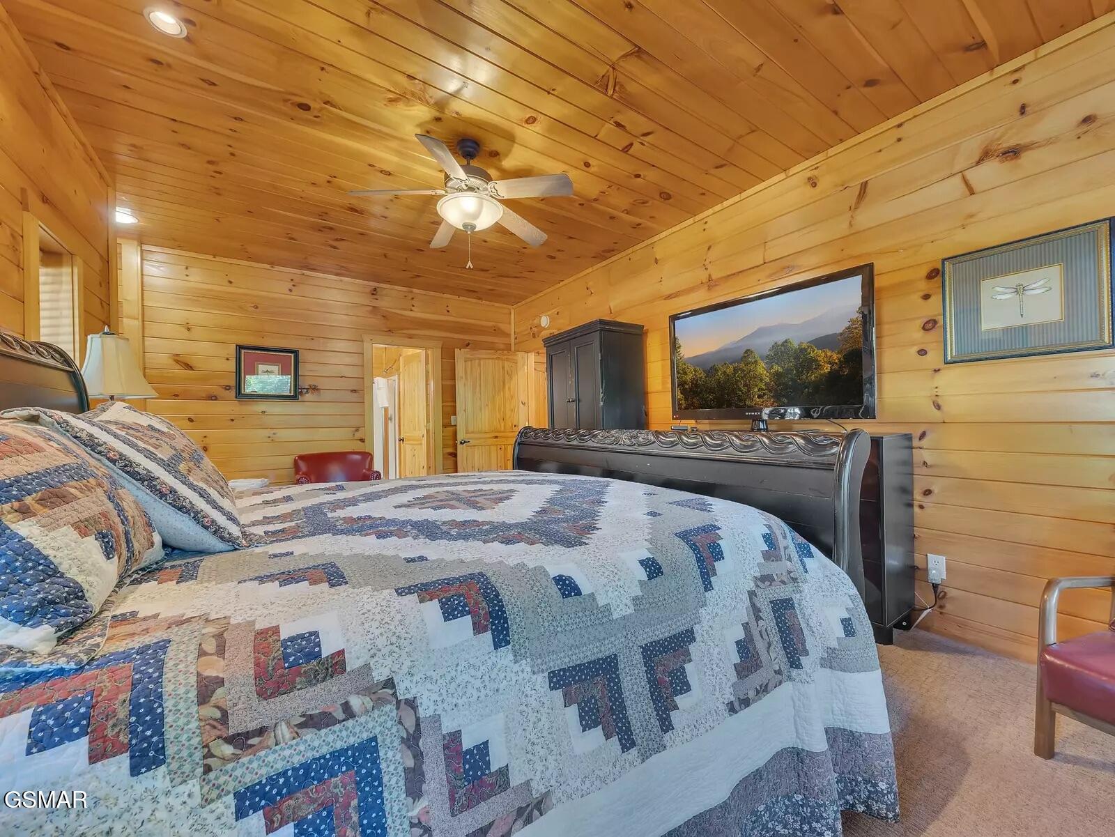 Gatlinburg, Tennessee, 37738, United States, 3 Bedrooms Bedrooms, ,3 BathroomsBathrooms,Residential,For Sale,2005434