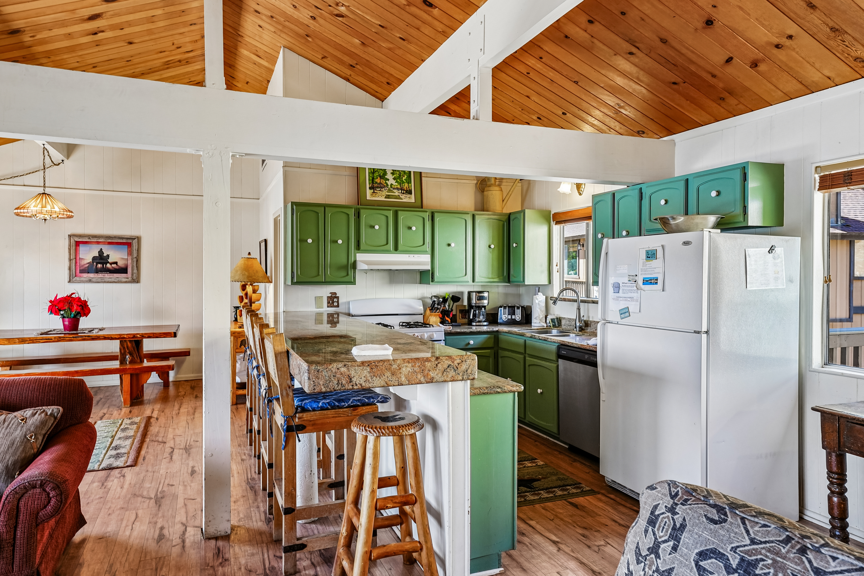  701 Cove Drive, Big Bear Lake, CA 92315 - 物件實景