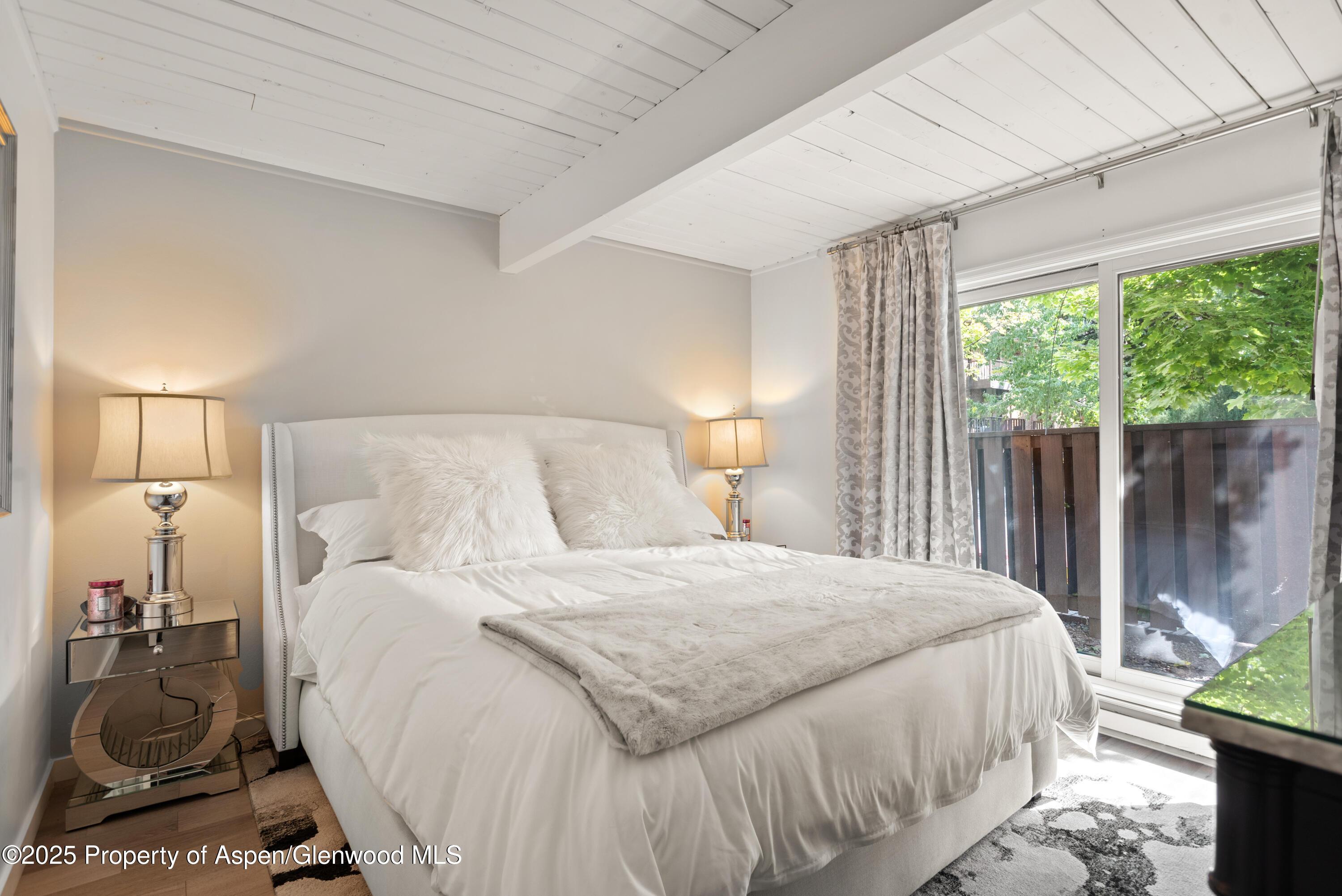 Aspen, Colorado, 81611, United States, 2 Bedrooms Bedrooms, ,1 BathroomBathrooms,Residential,For Sale,1826750