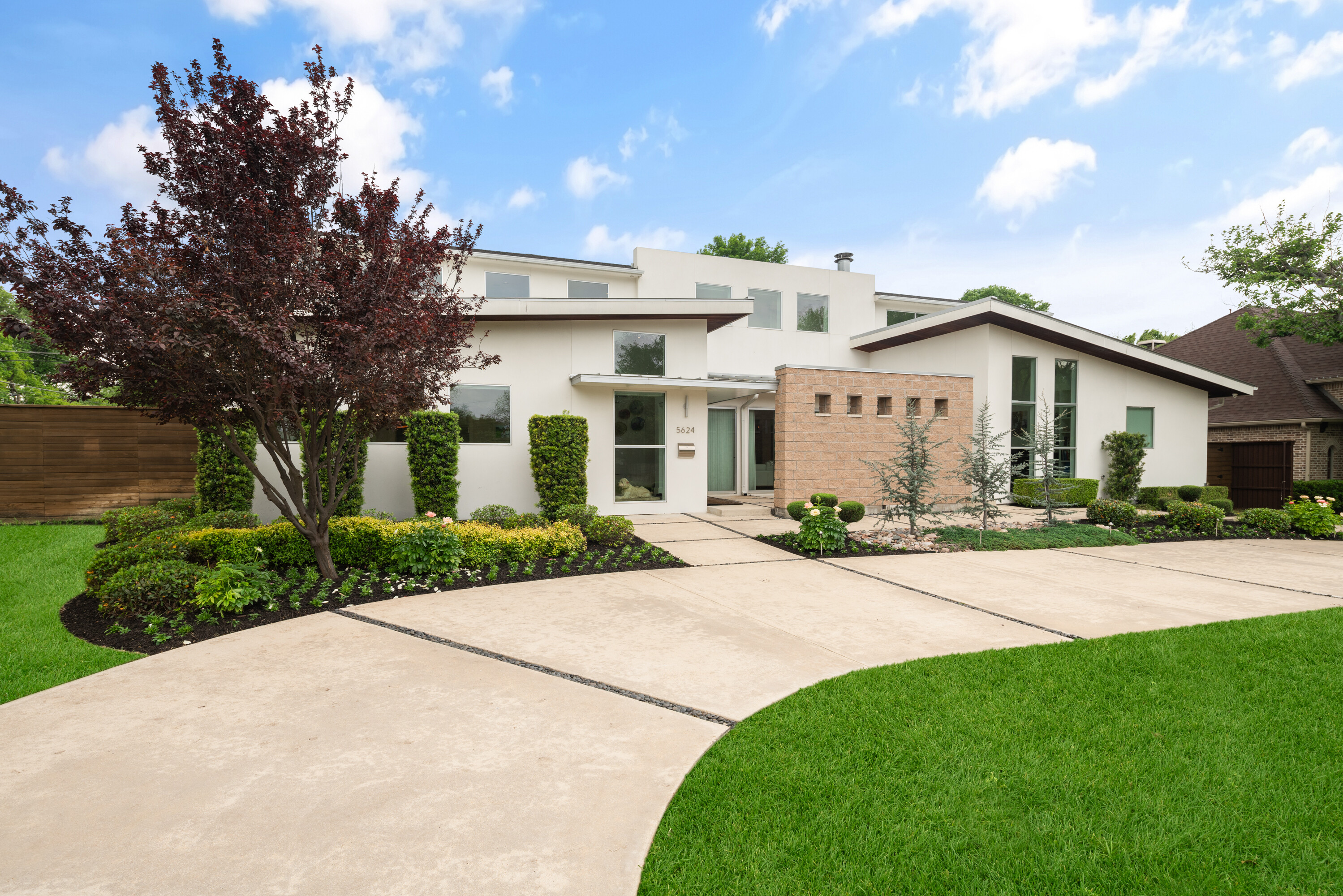  Modern, Distinctive, and Thoughtfully Designed in Melshire Estates - 物件實景