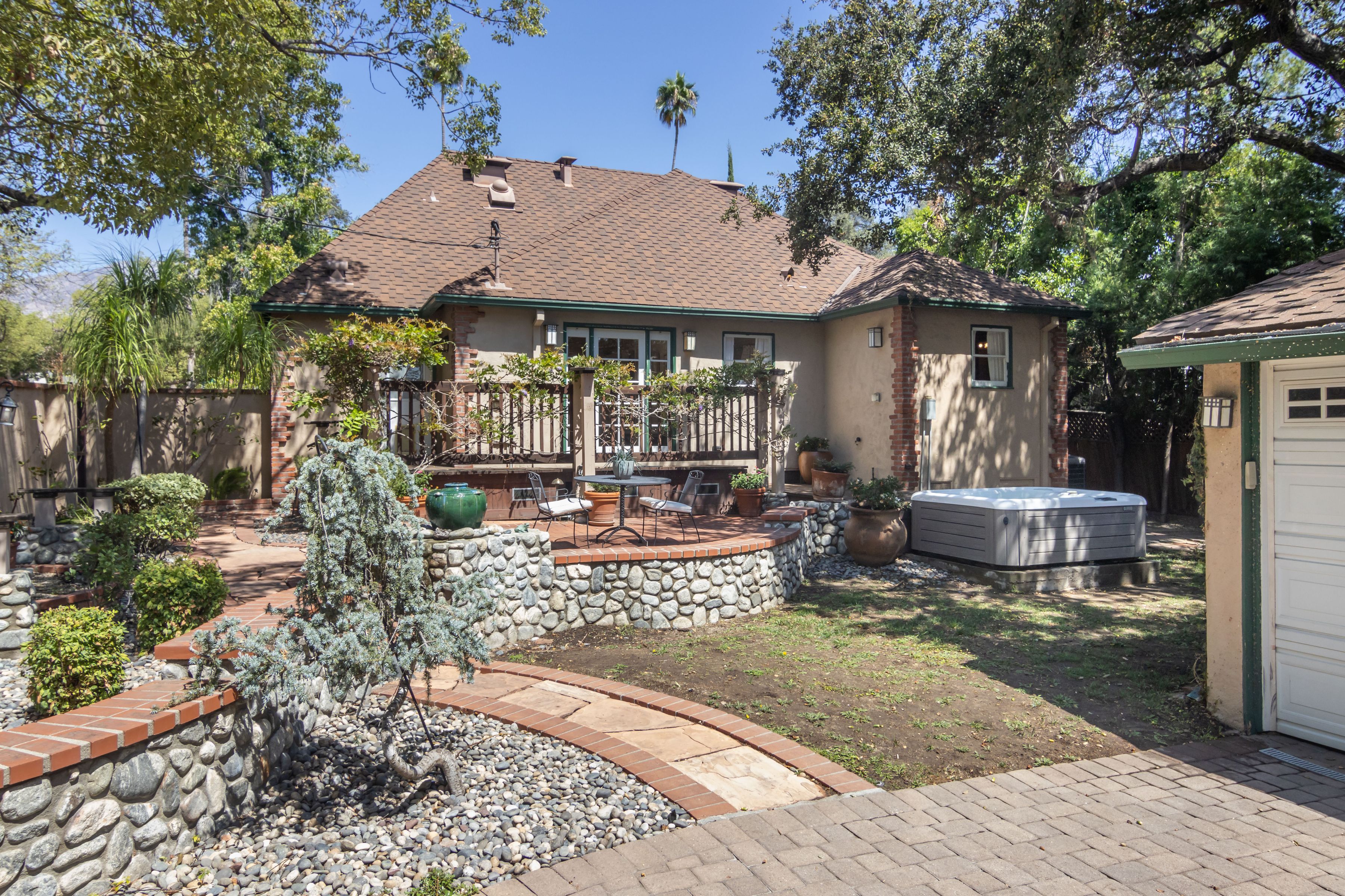  Charming 1929 English Revival on a Premier Pasadena Corner Lot - 物件實景