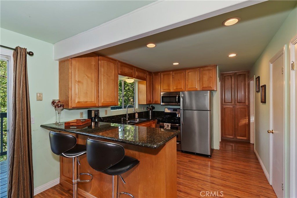 Lake Arrowhead, California, 92352, United States, 4 Bedrooms Bedrooms, ,2 BathroomsBathrooms,Residential,For Sale,1955780