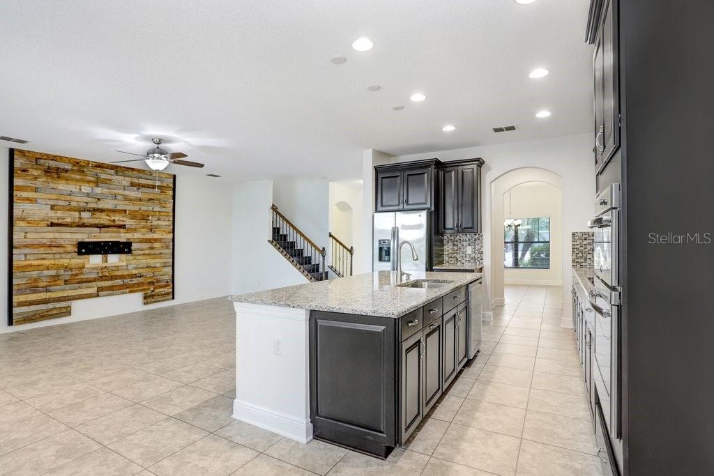 Lutz, Florida, 33558, United States, 5 Bedrooms Bedrooms, ,3 BathroomsBathrooms,Residential,For Sale,1784935