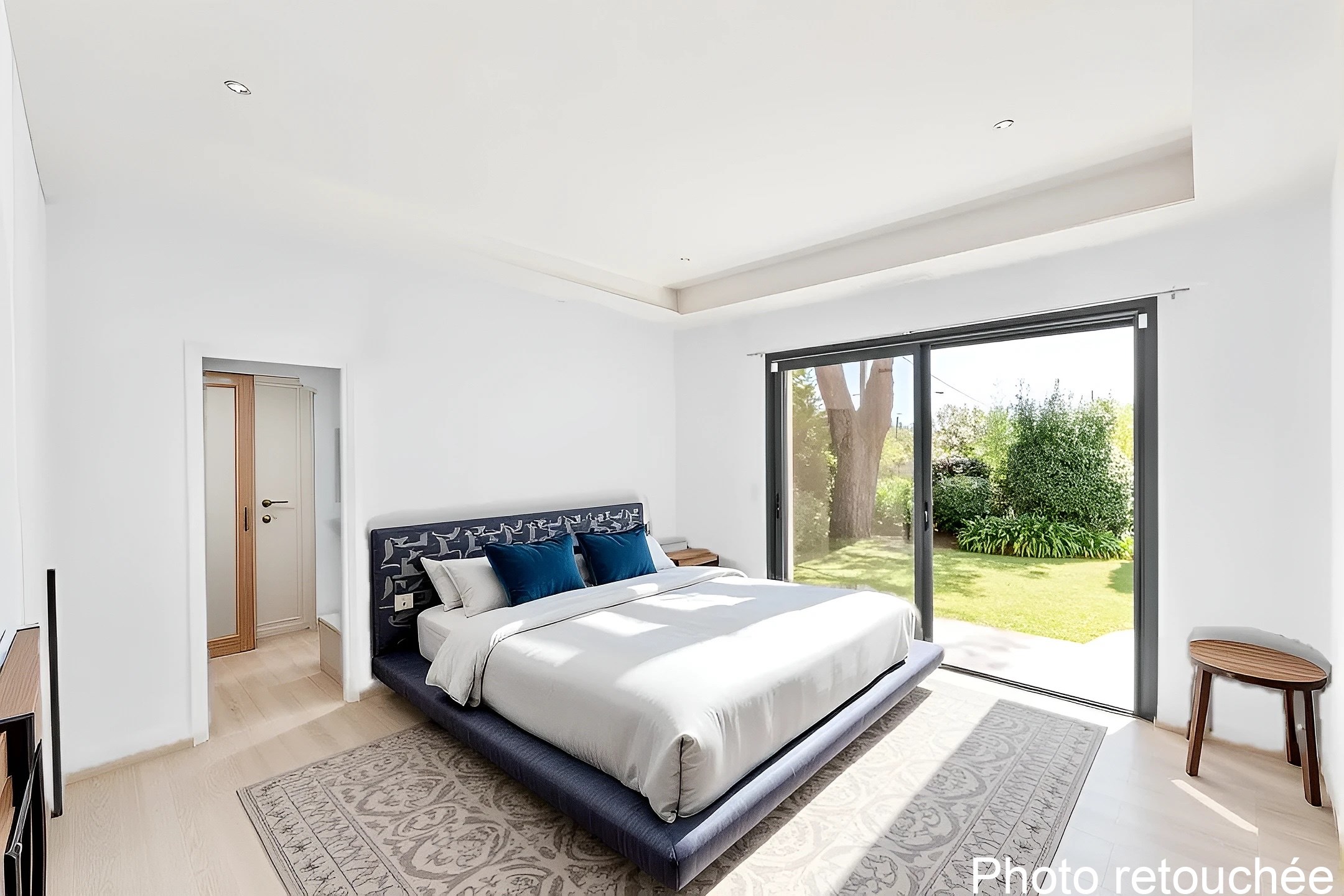  Contemporary single-storey villa with pool and pétanque court for sale in Mougi… - 物件實景