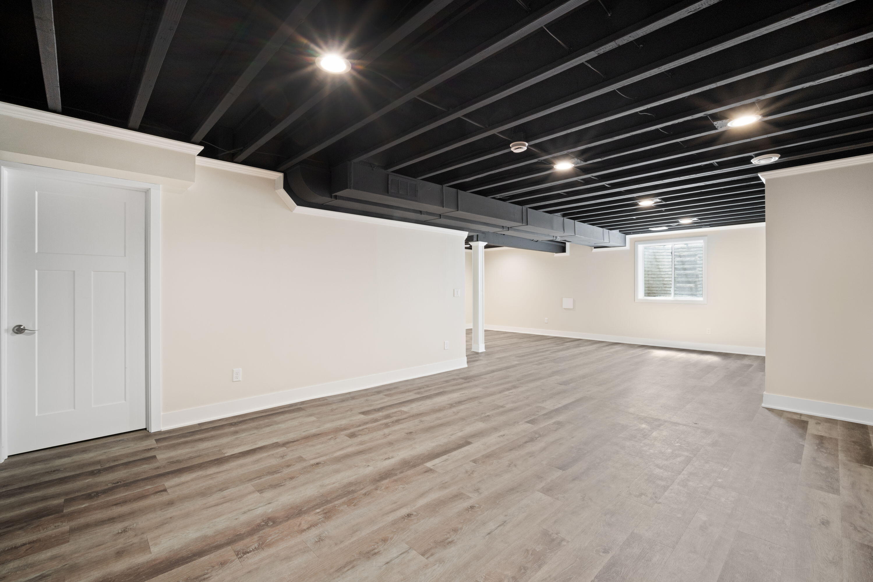 Grafton, Wisconsin, 53024, United States, 4 Bedrooms Bedrooms, ,4 BathroomsBathrooms,Residential,For Sale,1989269