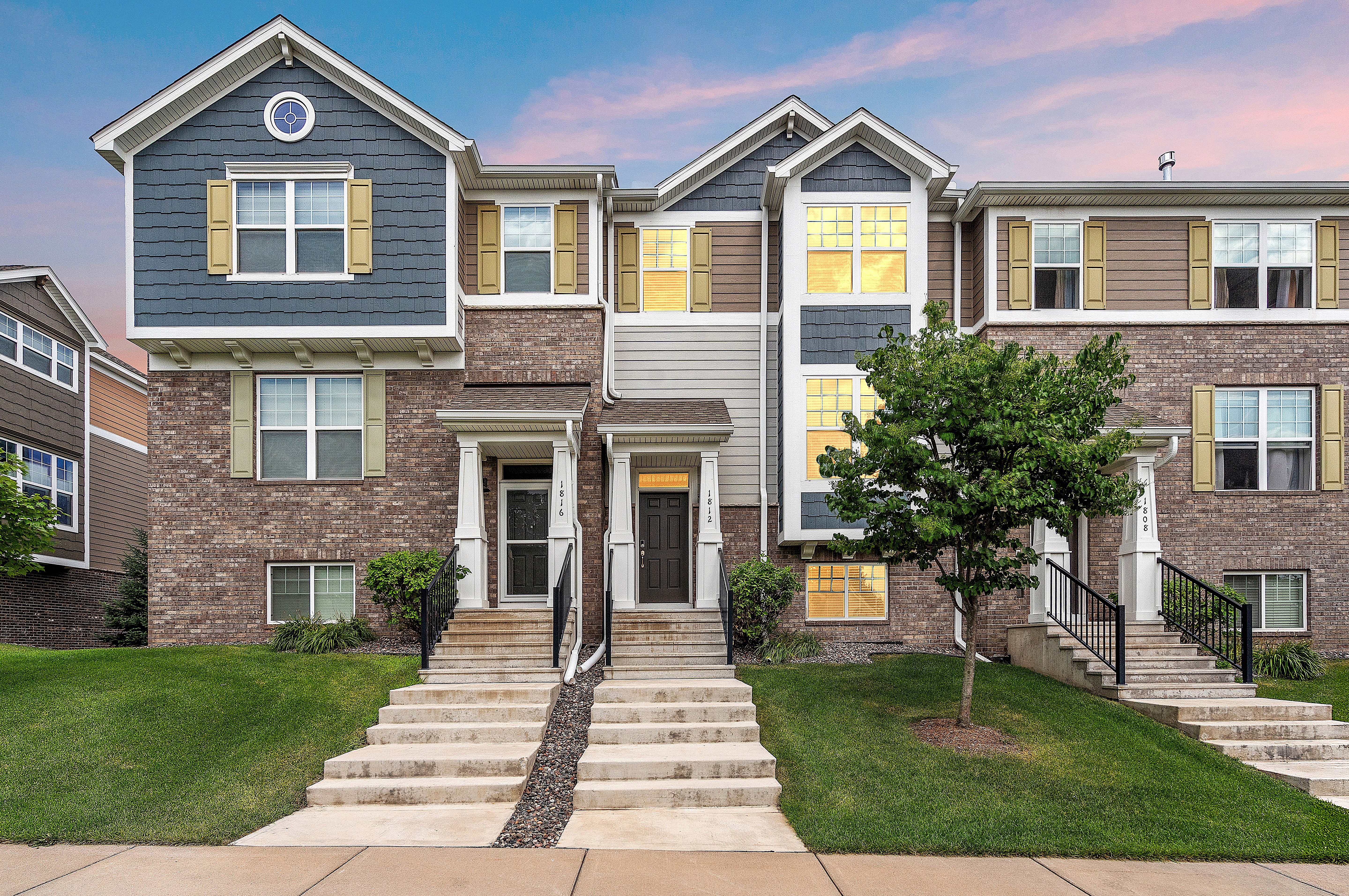  Sophisticated Townhome in Coveted Downtown Anoka - 物件實景