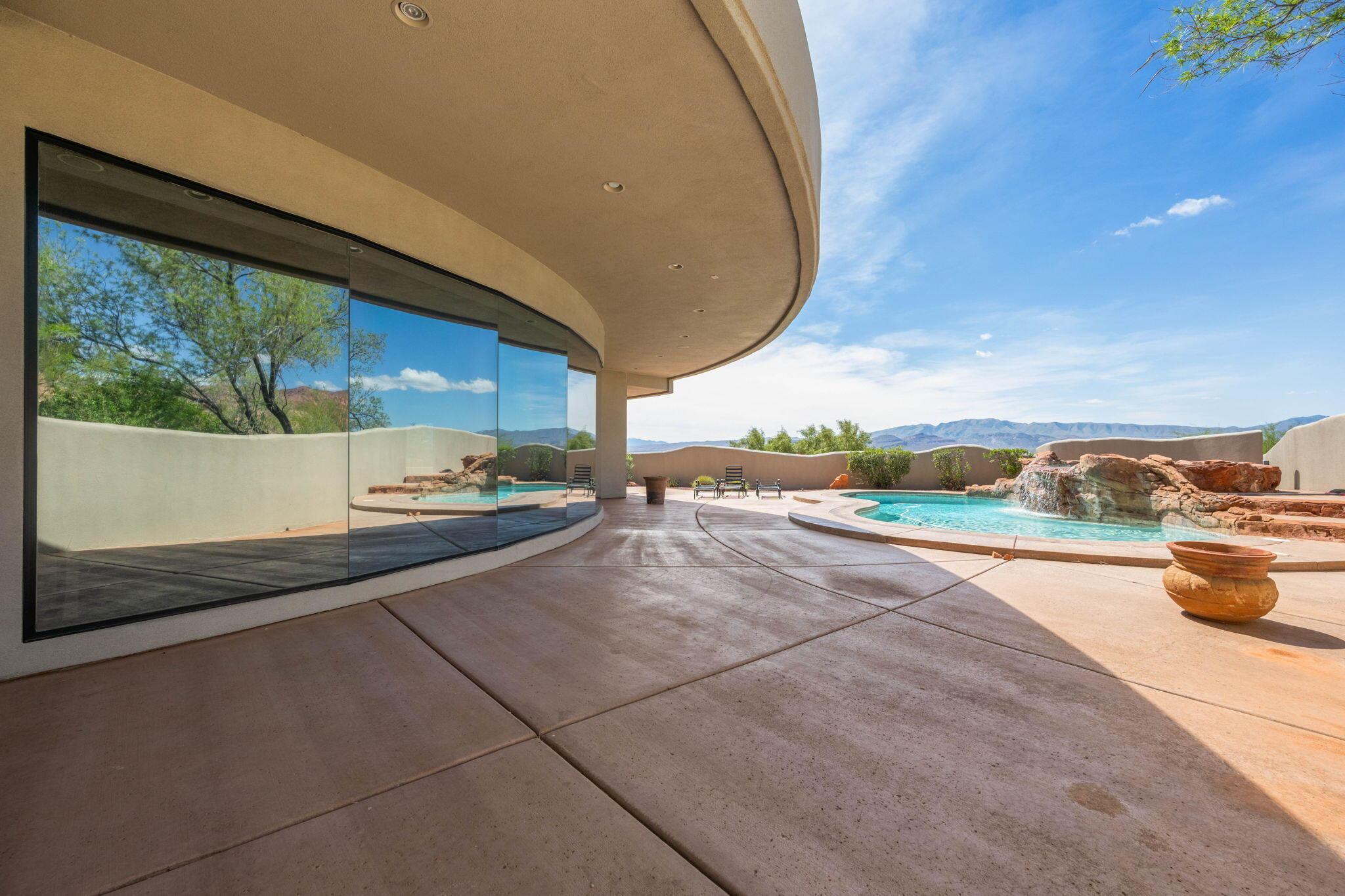 St George, Utah, 84770, United States, 4 Bedrooms Bedrooms, ,5 BathroomsBathrooms,Residential,For Sale,1976696