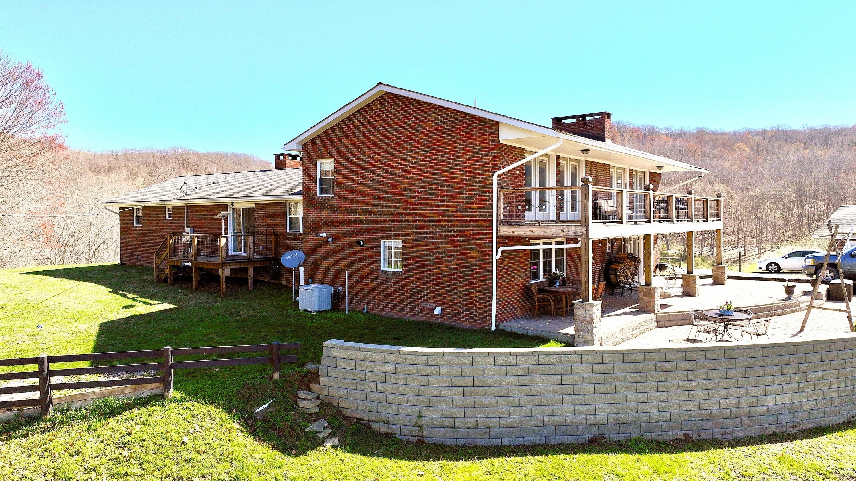 Hillsboro, West Virginia, 24946, United States, 4 Bedrooms Bedrooms, ,3 BathroomsBathrooms,Residential,For Sale,1786403