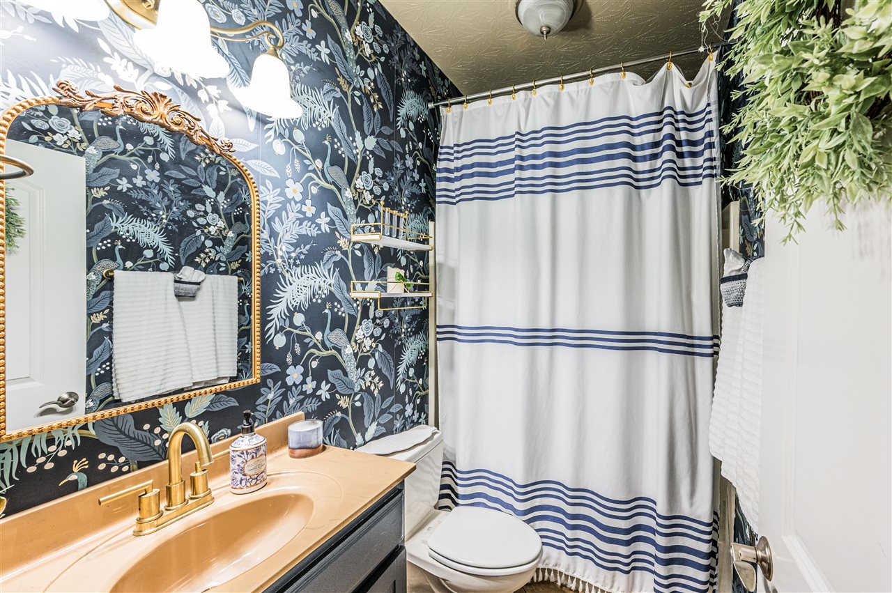 Scottsville, Kentucky, 42164, United States, 4 Bedrooms Bedrooms, ,4 BathroomsBathrooms,Residential,For Sale,2001662