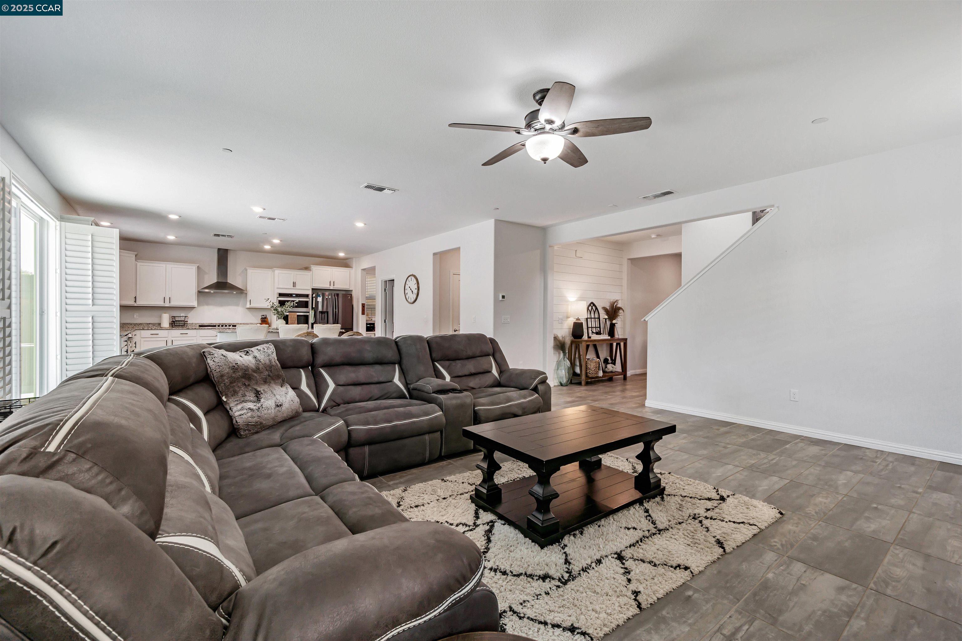 Brentwood, California, 94513, United States, 4 Bedrooms Bedrooms, ,2 BathroomsBathrooms,Residential,For Sale,1910990