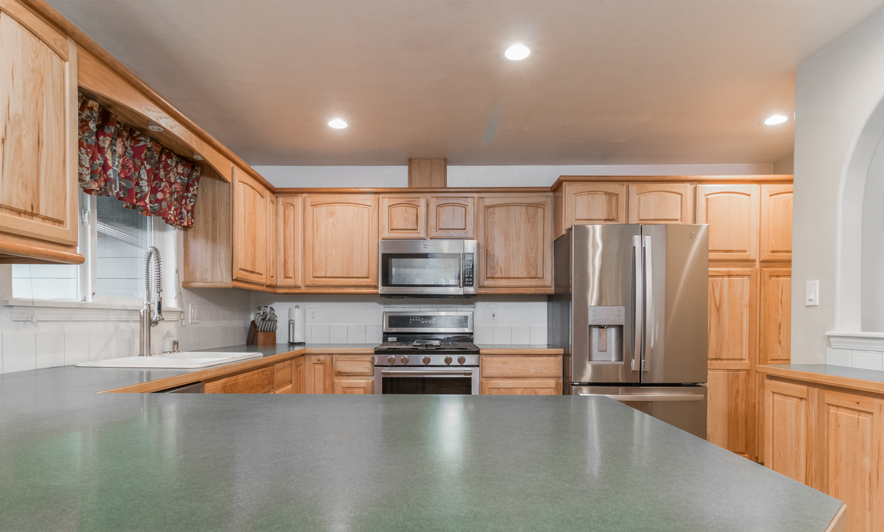 Bonners Ferry, Idaho, 83805, United States, 5 Bedrooms Bedrooms, ,5 BathroomsBathrooms,Residential,For Sale,1879157