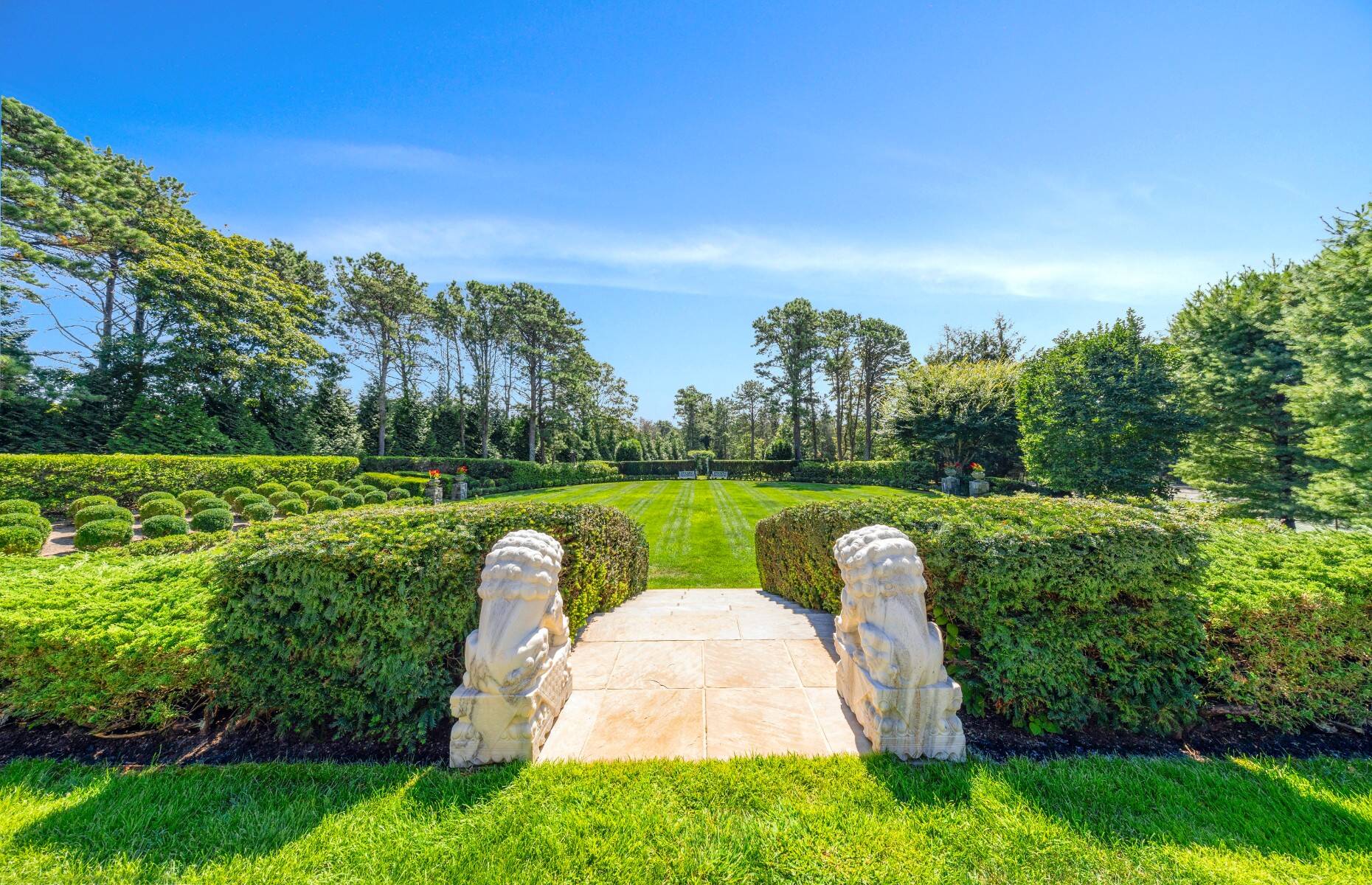  Private, Park-Like Estate in Southampton - 物件實景