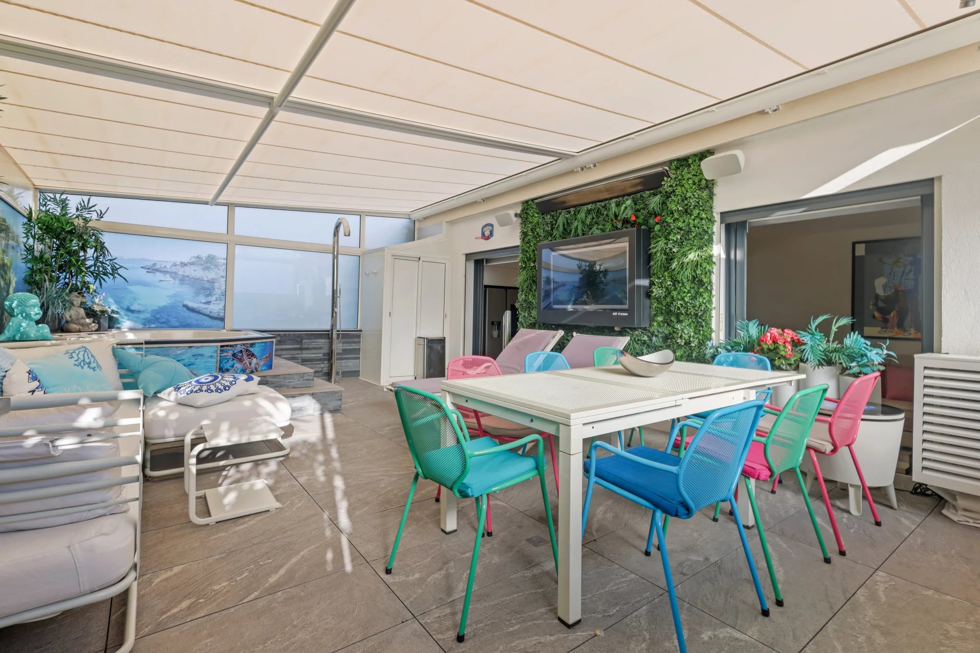 Golfe-Juan, Provence-Alpes-Côte d’Azur, 06220, FR, 1 Bedroom Bedrooms, ,1 BathroomBathrooms,Residential,For Sale,1999764