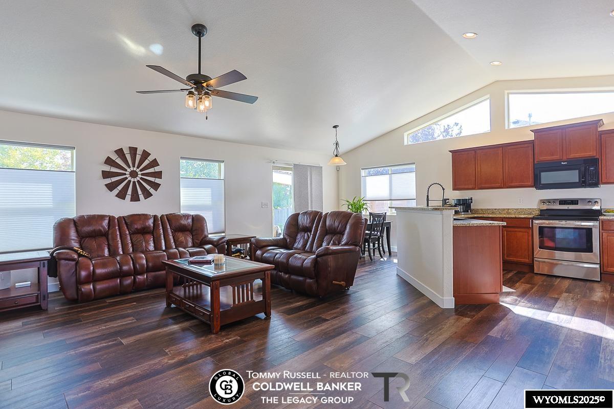 Casper, Wyoming, 82609, United States, 4 Bedrooms Bedrooms, ,2 BathroomsBathrooms,Residential,For Sale,1955853