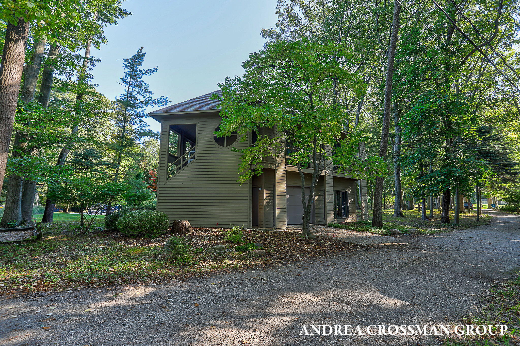 Fennville, Michigan, 49408, United States, 4 Bedrooms Bedrooms, ,3 BathroomsBathrooms,Residential,For Sale,1950968