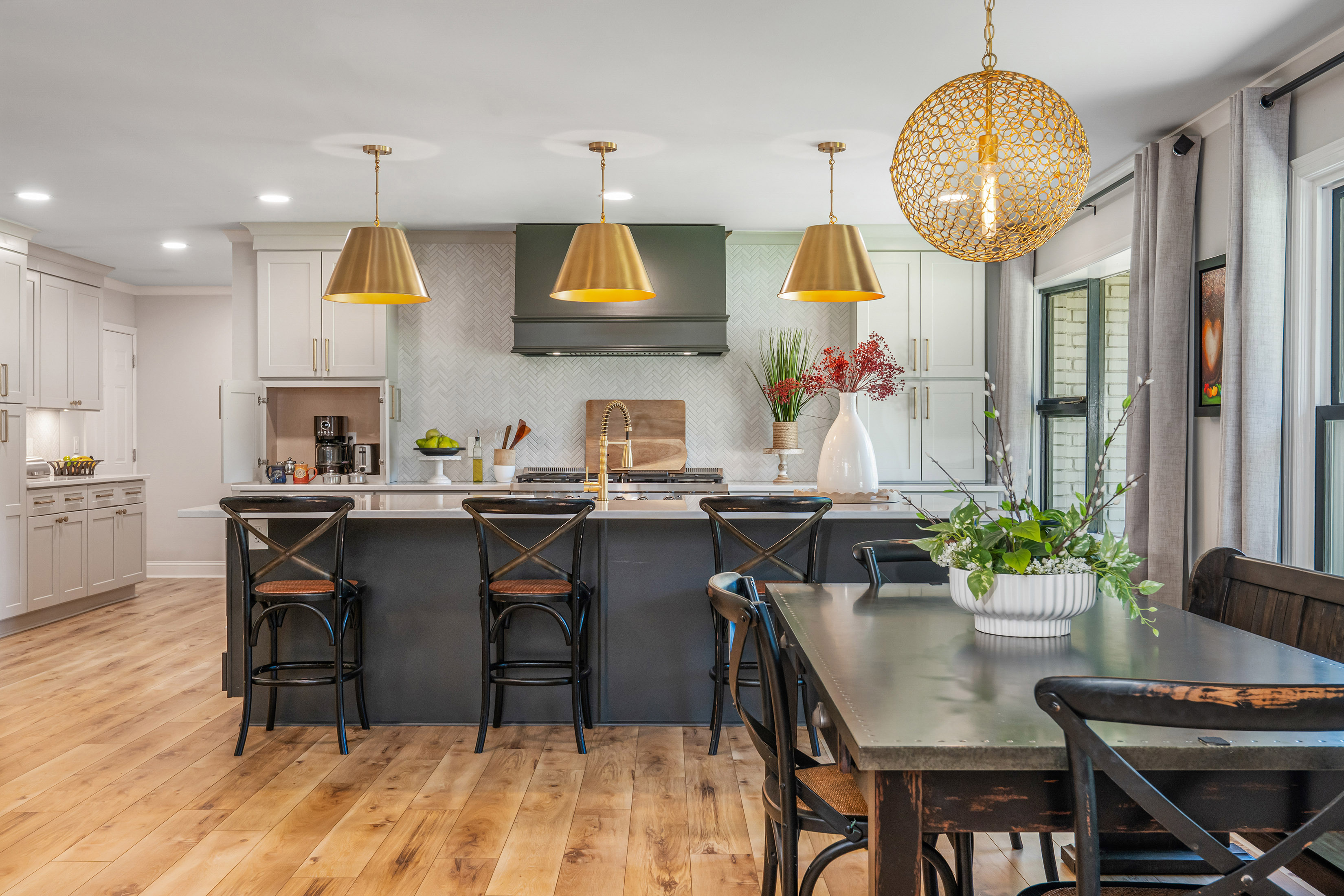  Beautifully Reimagined Ranch Home Just Minutes from Historic Roswell - 物件實景