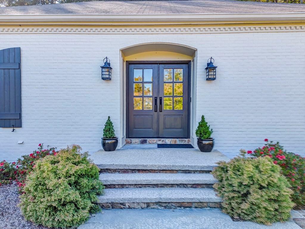 DALTON, Georgia, 30720, United States, 4 Bedrooms Bedrooms, ,4 BathroomsBathrooms,Residential,For Sale,1989438