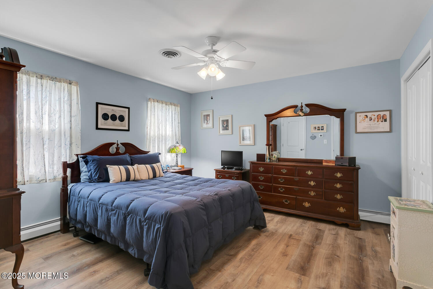Belford, New Jersey, 07718, United States, 3 Bedrooms Bedrooms, ,2 BathroomsBathrooms,Residential,For Sale,1921068