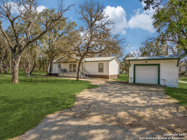 Bandera, Texas, 78003, United States, ,Residential,For Sale,1932665