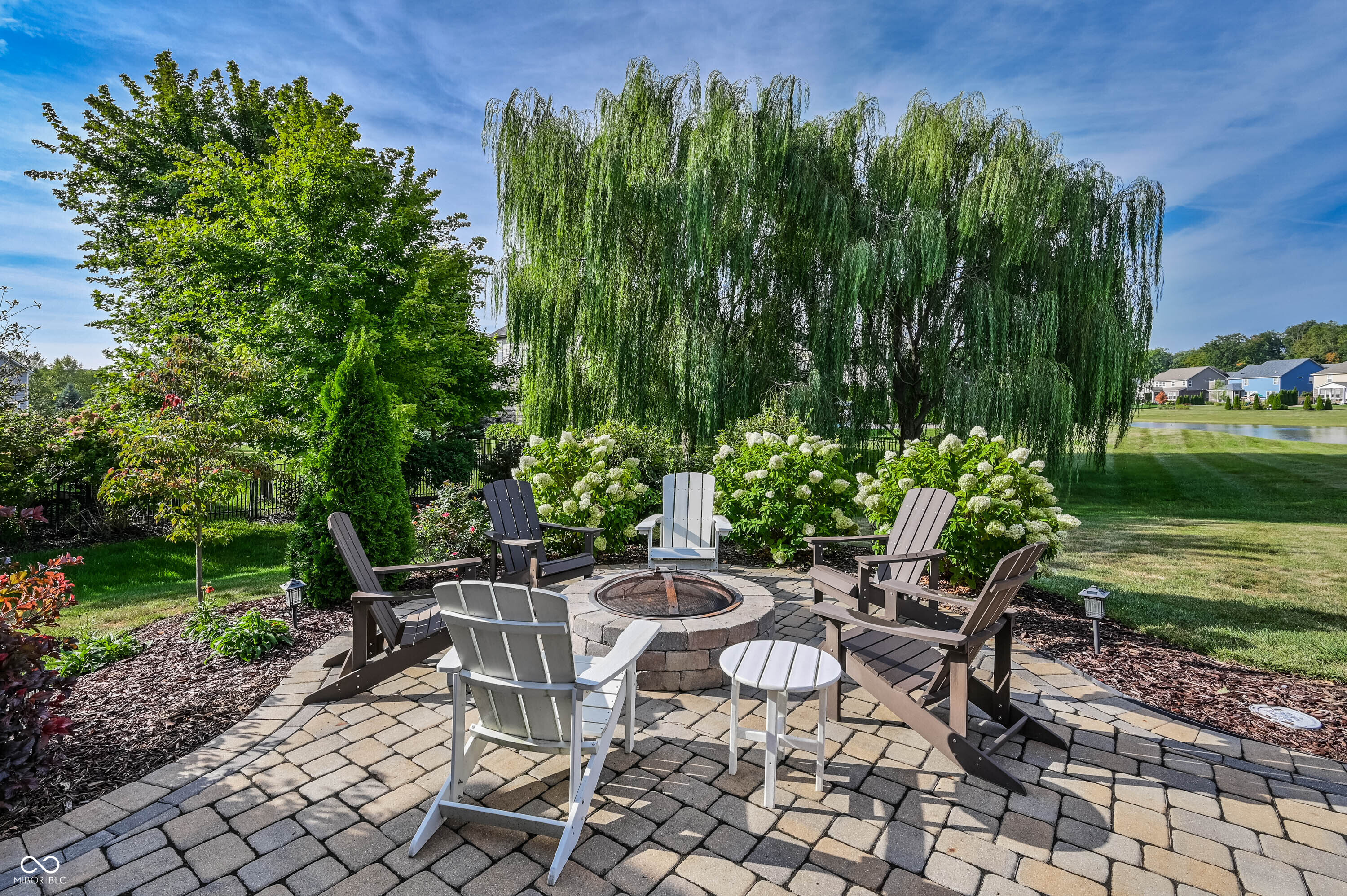 Zionsville, Indiana, 46077, United States, 4 Bedrooms Bedrooms, ,4 BathroomsBathrooms,Residential,For Sale,1942762