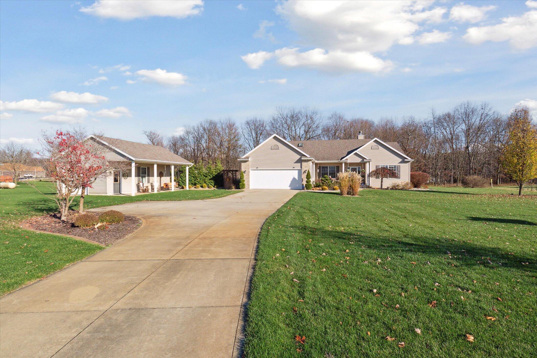 Edwardsburg, Michigan, 49112, United States, 4 Bedrooms Bedrooms, ,4 BathroomsBathrooms,Residential,For Sale,1989598