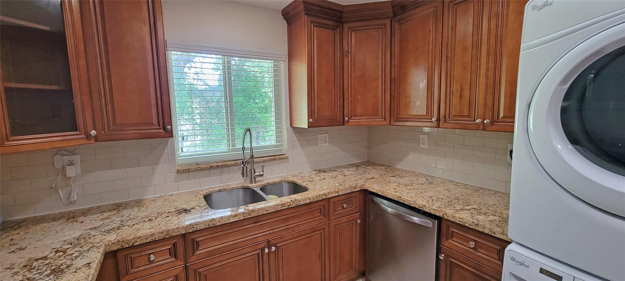 Oakland Park, Florida, 33334, United States, 4 Bedrooms Bedrooms, ,3 BathroomsBathrooms,Residential,For Sale,1976446