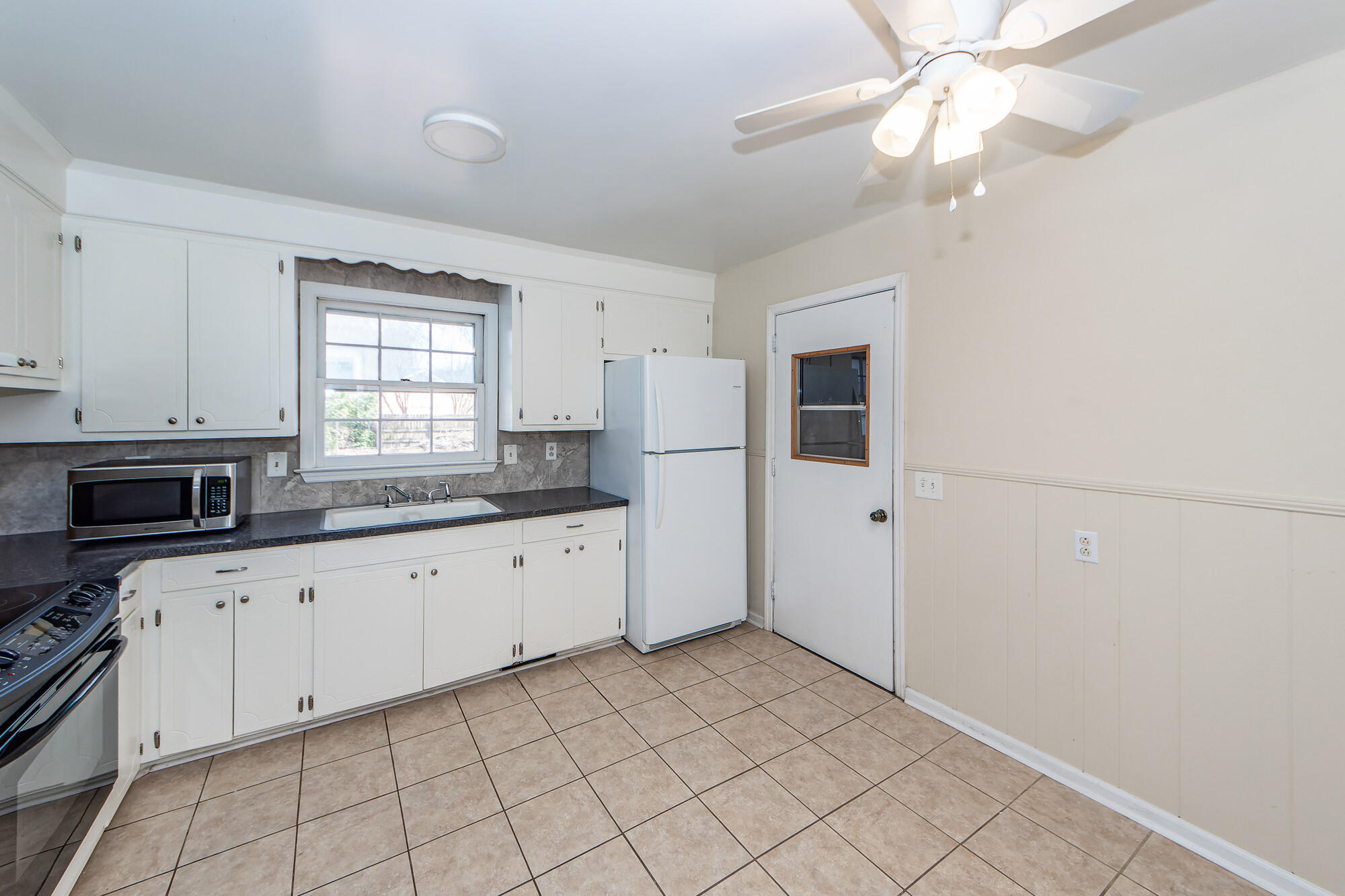 Charleston, South Carolina, 29407, United States, 3 Bedrooms Bedrooms, ,2 BathroomsBathrooms,Residential,For Sale,1738959