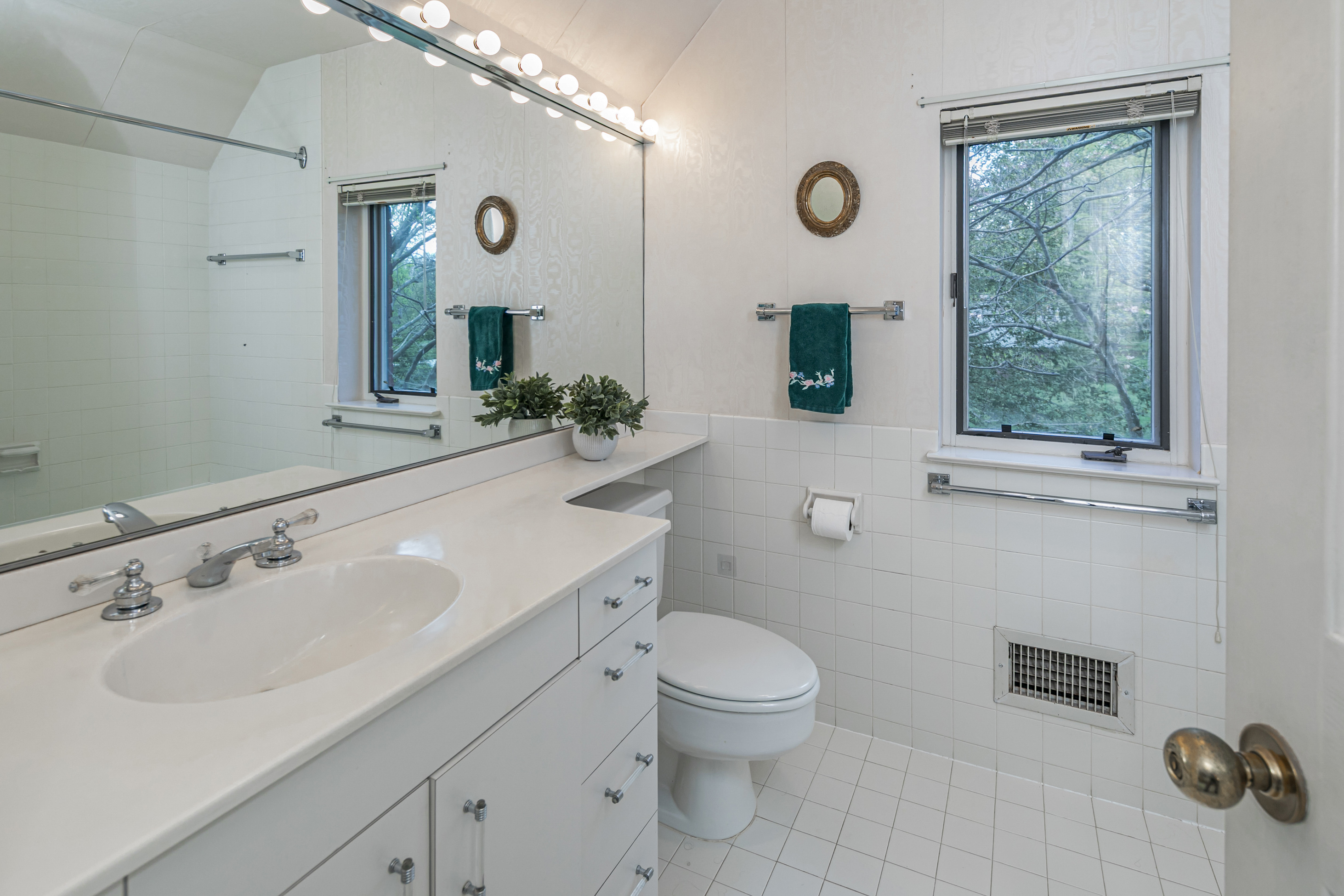  Constitution Hill Living with First Floor Primary Suite - 物件實景