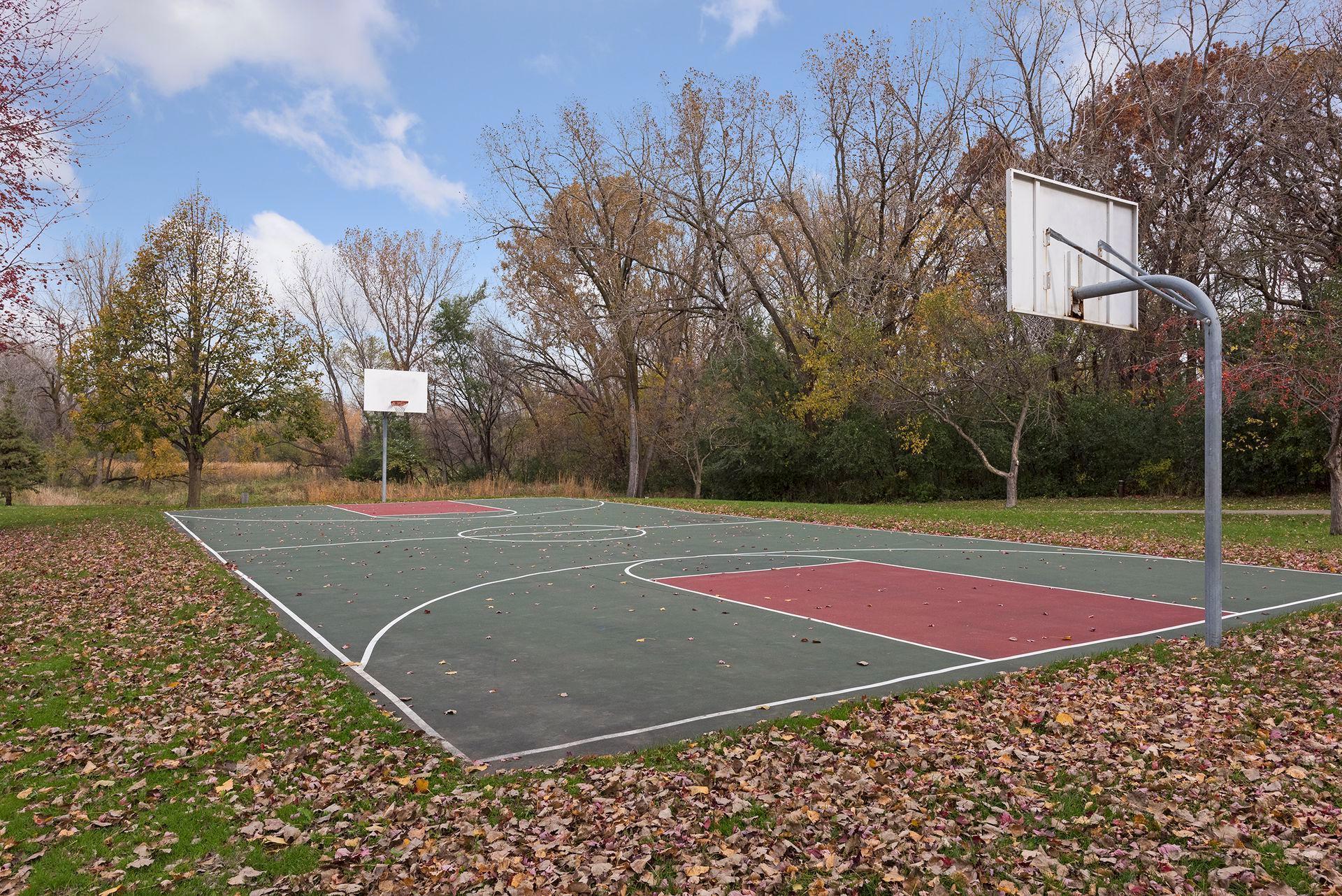 Golden Valley, Minnesota, 55416, United States, 2 Bedrooms Bedrooms, ,Residential,For Sale,1970516