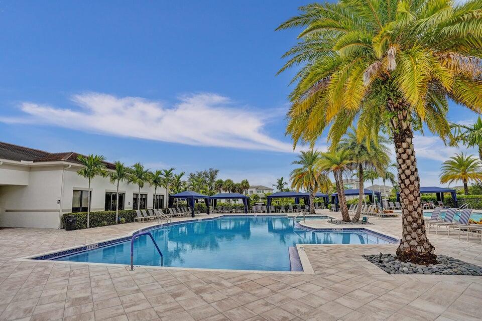 Delray Beach, Florida, 33446, United States, 4 Bedrooms Bedrooms, ,2 BathroomsBathrooms,Residential,For Sale,1898707