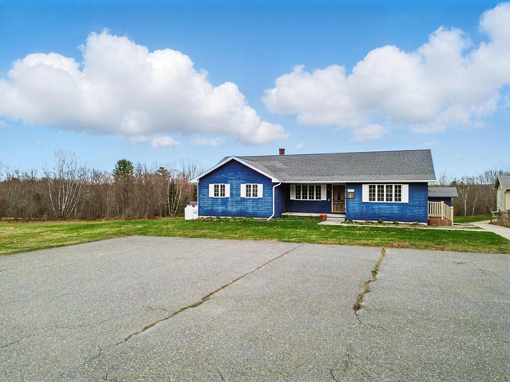 China, Maine, 04358, United States, 6 Bedrooms Bedrooms, ,3 BathroomsBathrooms,Residential,For Sale,1898689